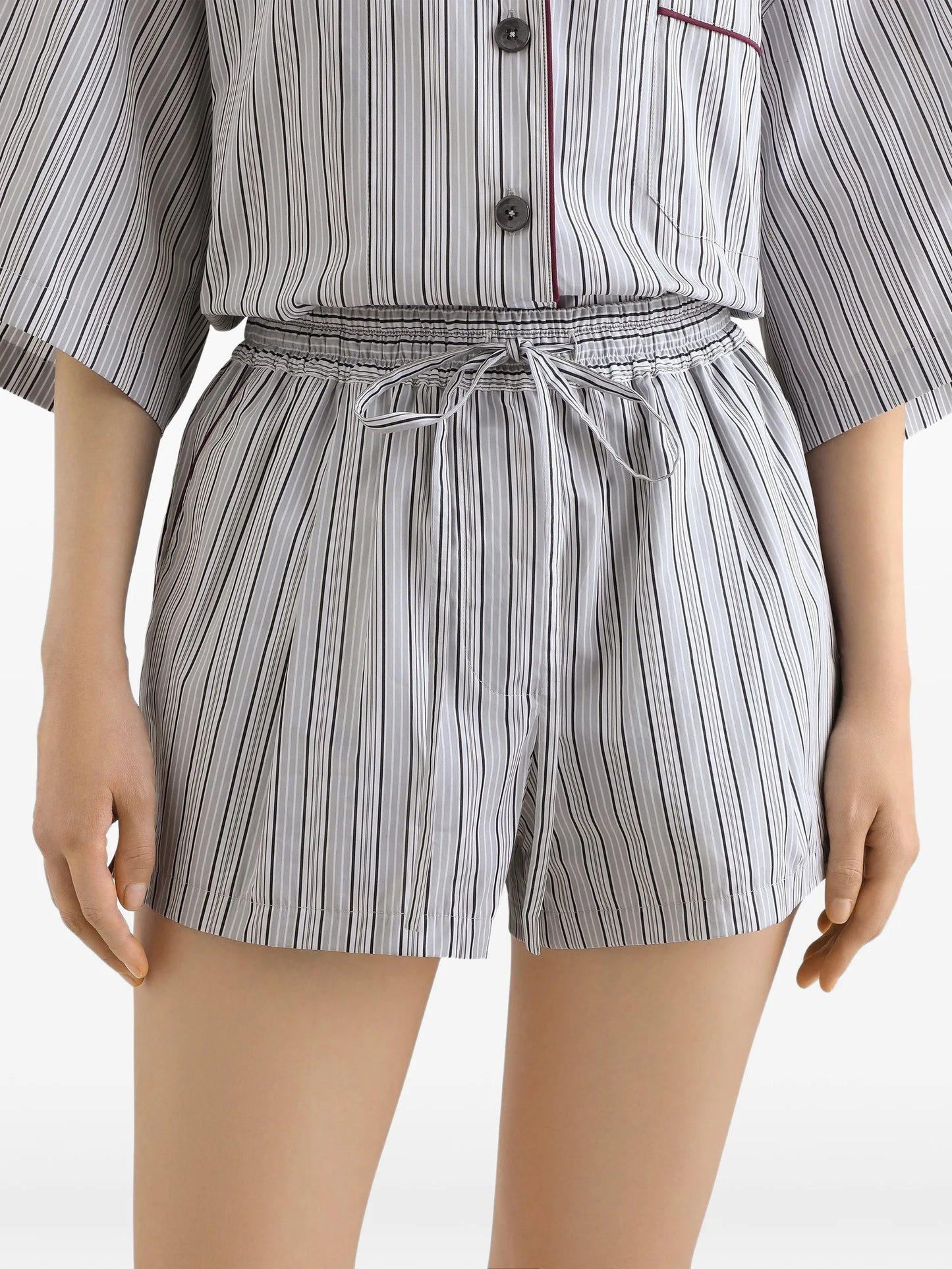 striped drawstring-waistband shorts