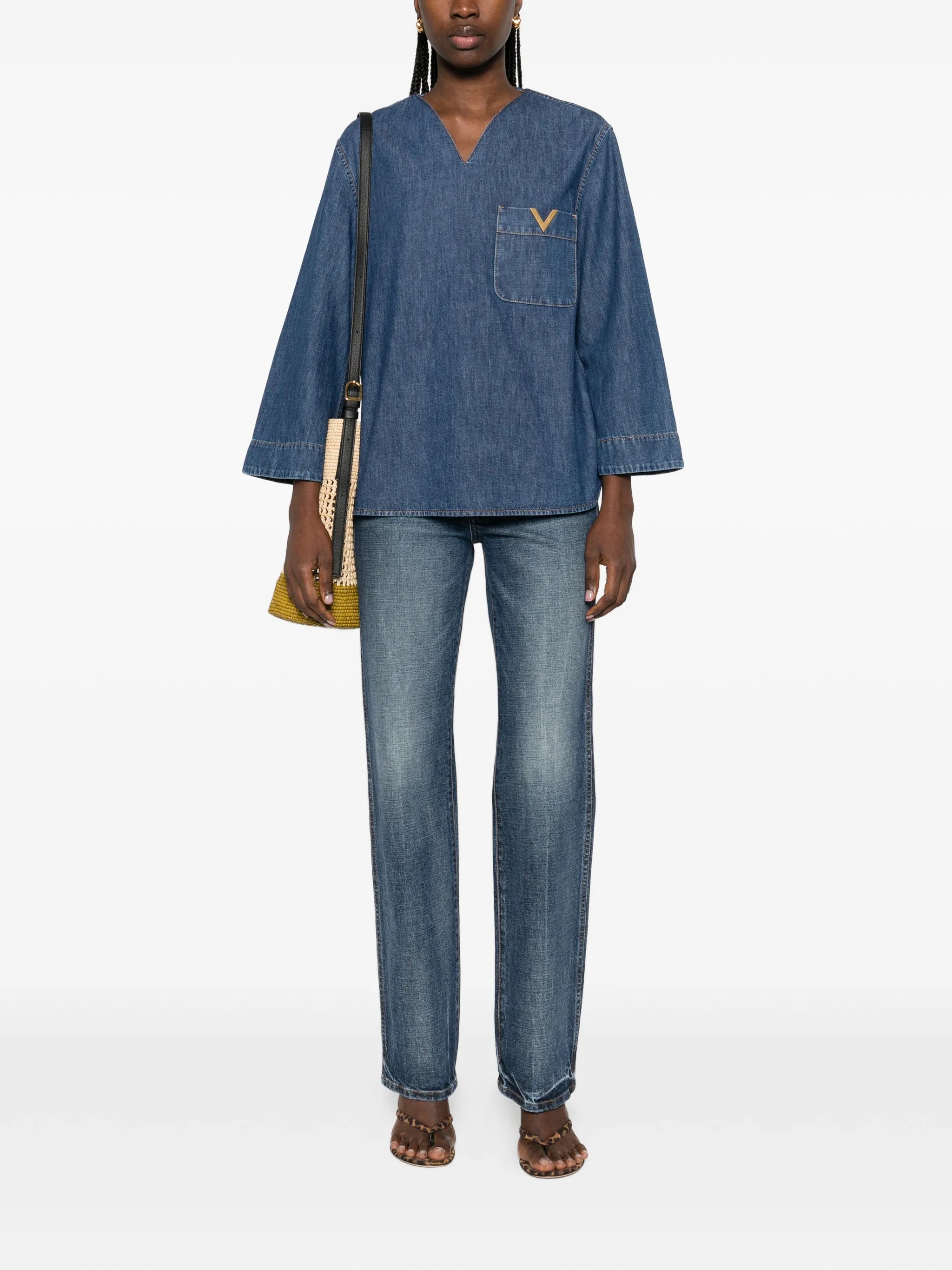 V-neck pocket top