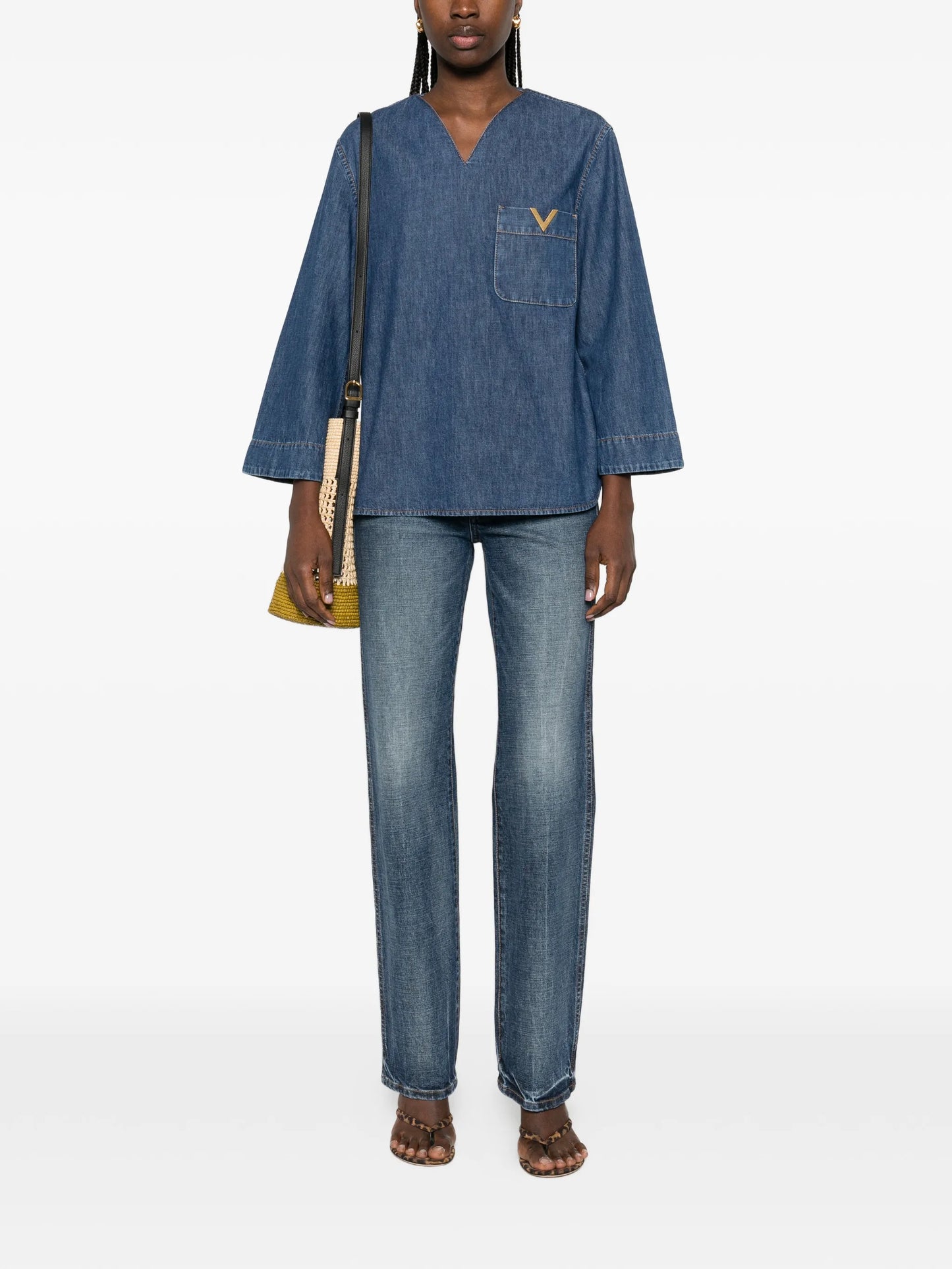 V-neck pocket top