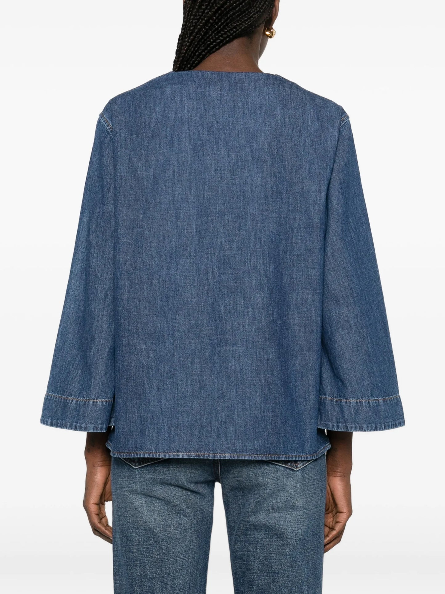 V-neck pocket top