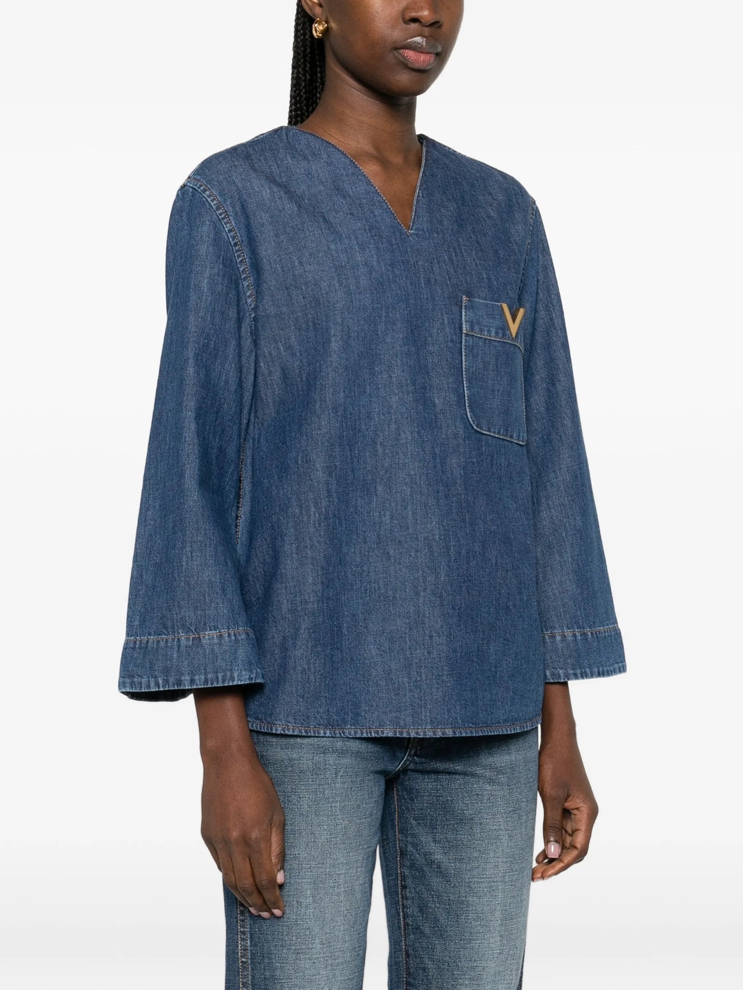 V-neck pocket top