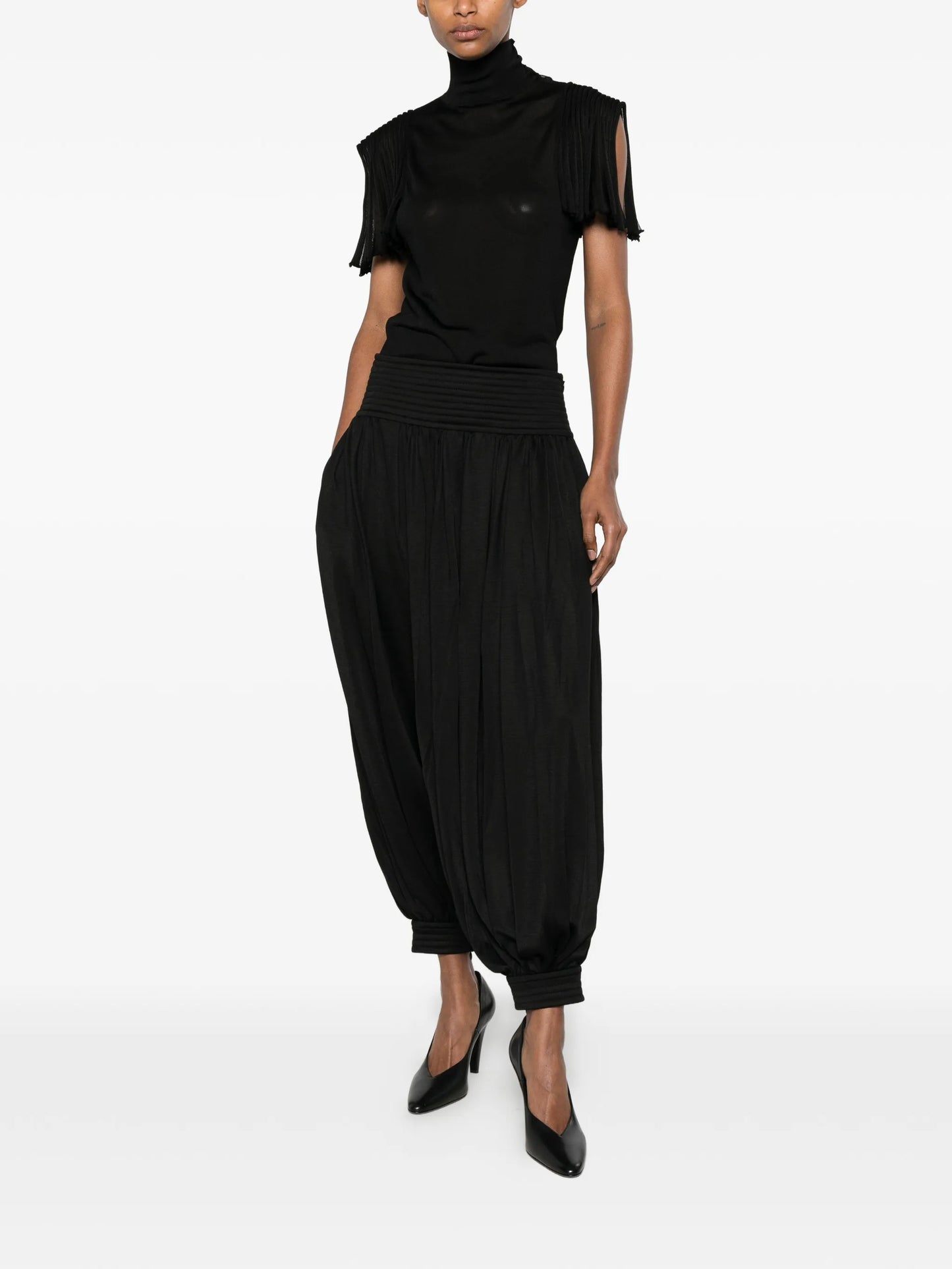 leaf-godet turtleneck knitted top