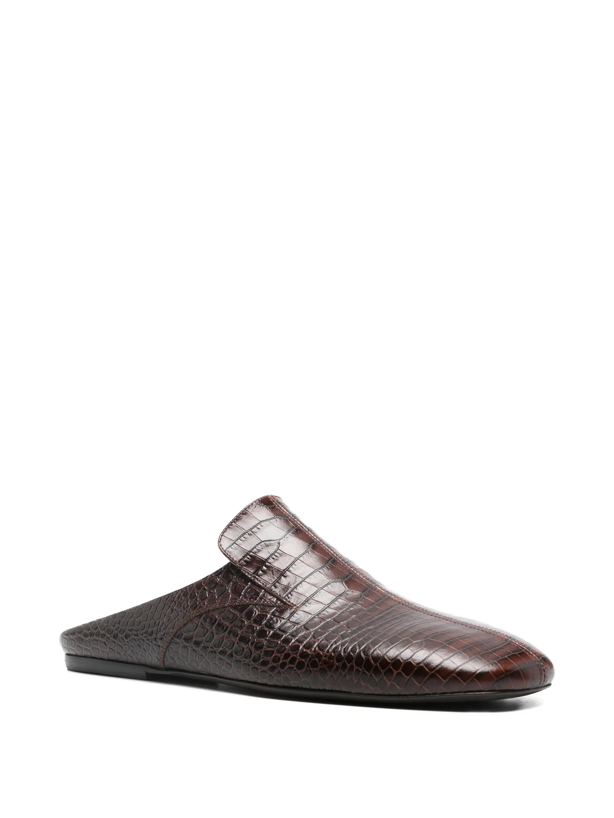 textured slip-on slippers