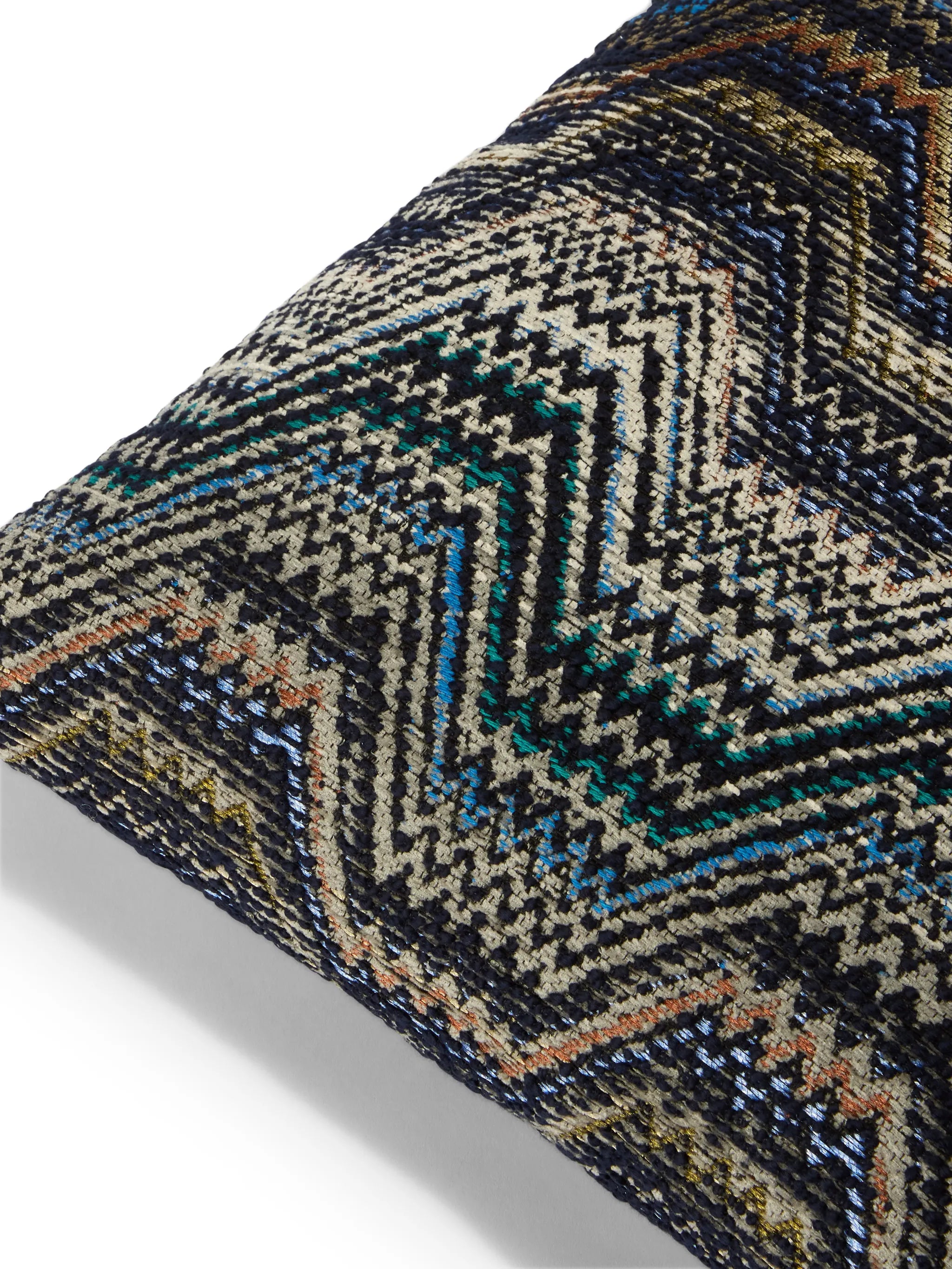 Amalfi zigzag-woven cushion