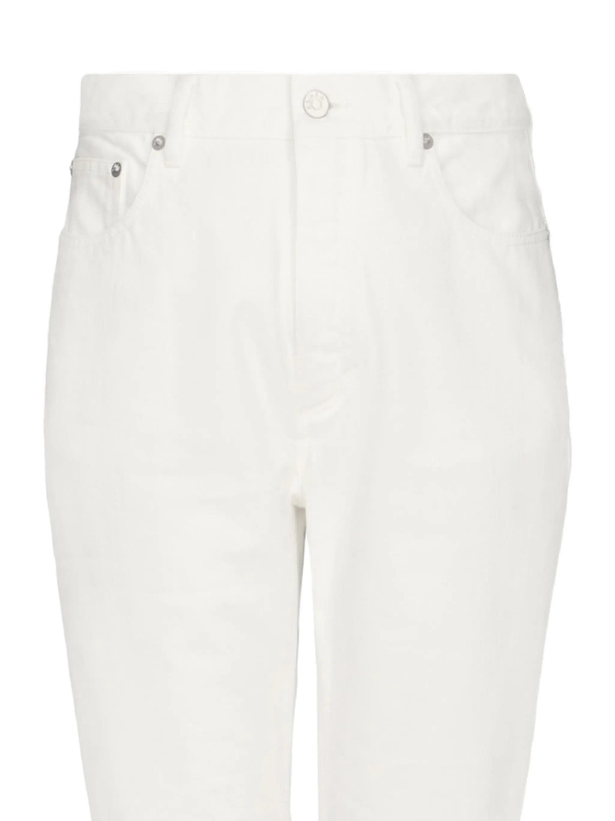skinny-cut jeans