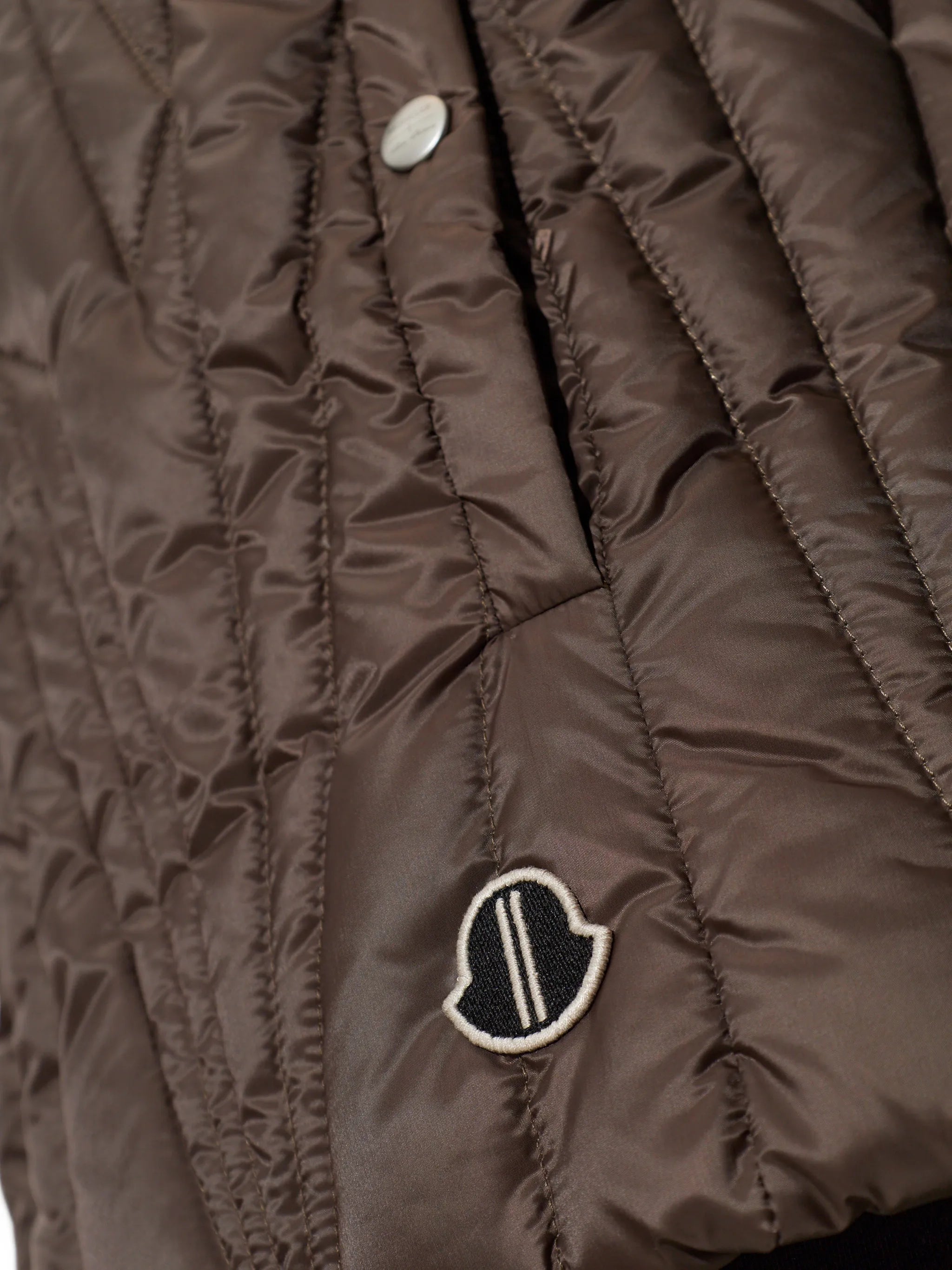 hooded quilted gilet