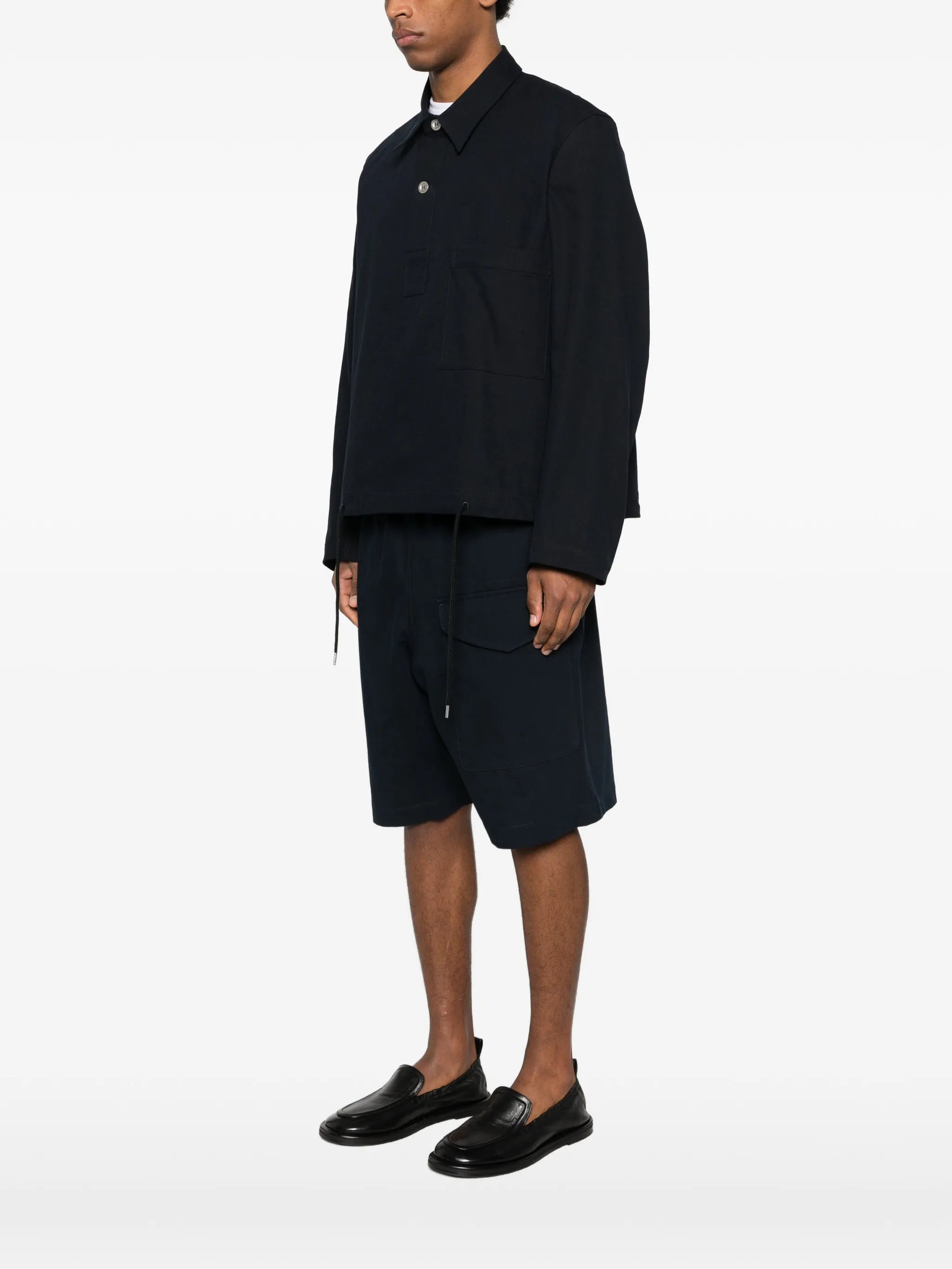 drawcord-hem chest-pocket shirt