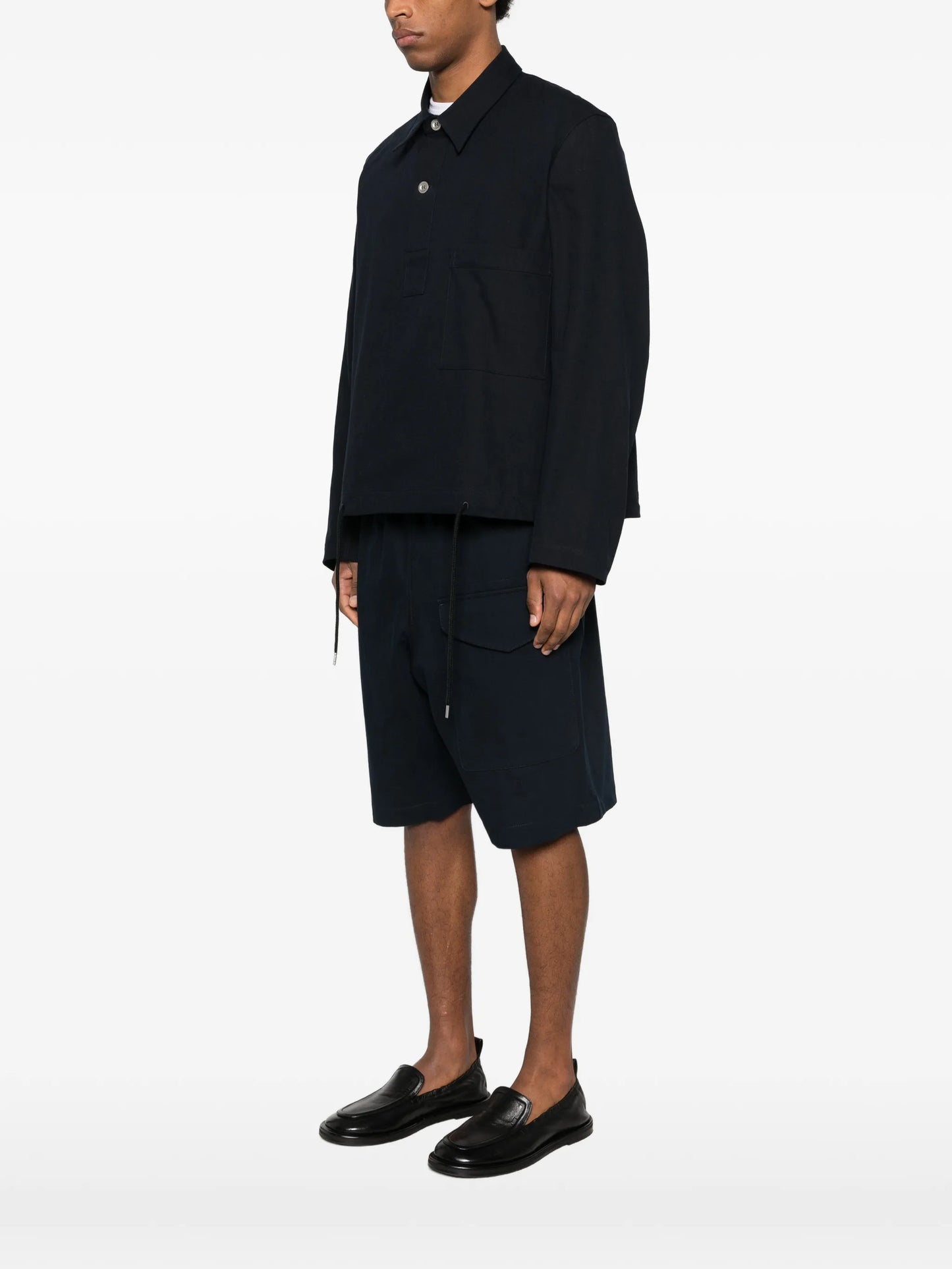 drawcord-hem chest-pocket shirt