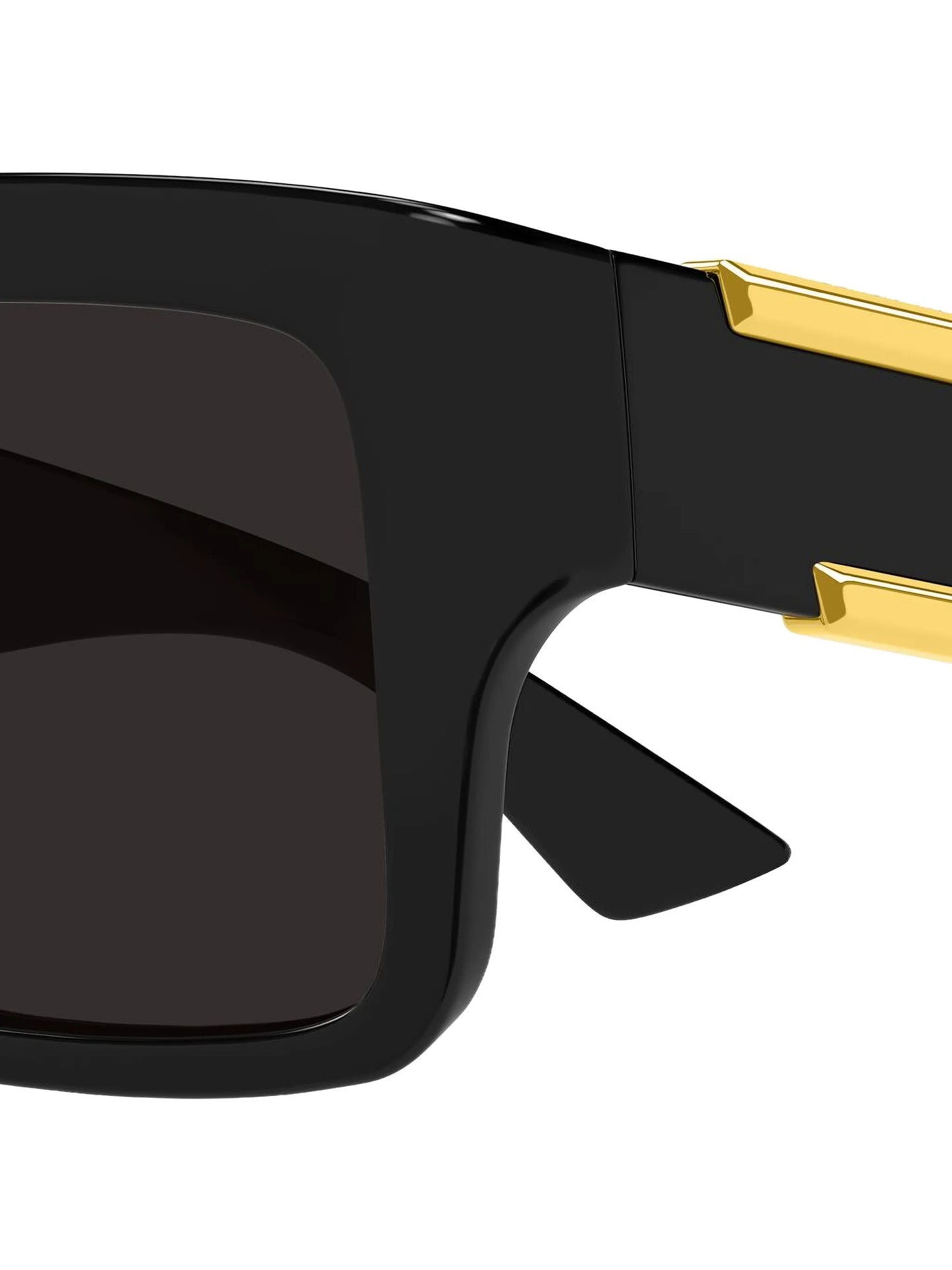 D-frame sunglasses