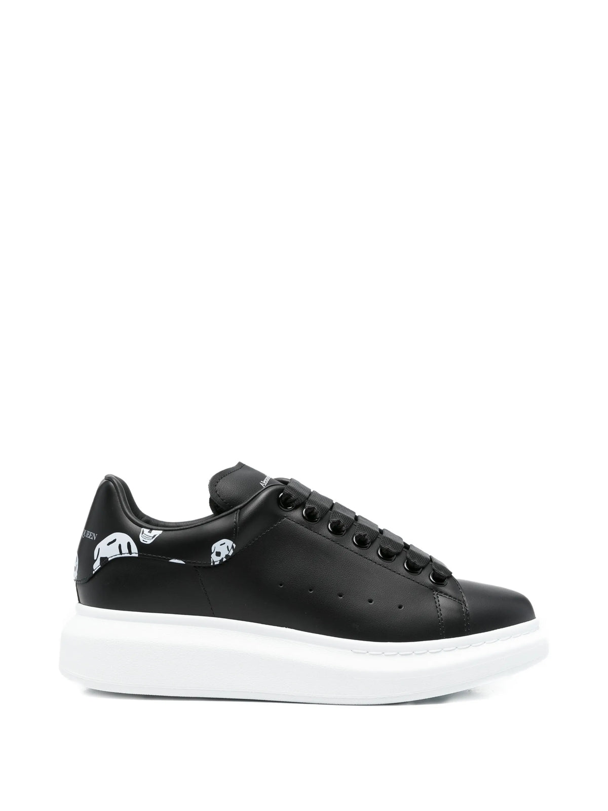 Oversized sneakers