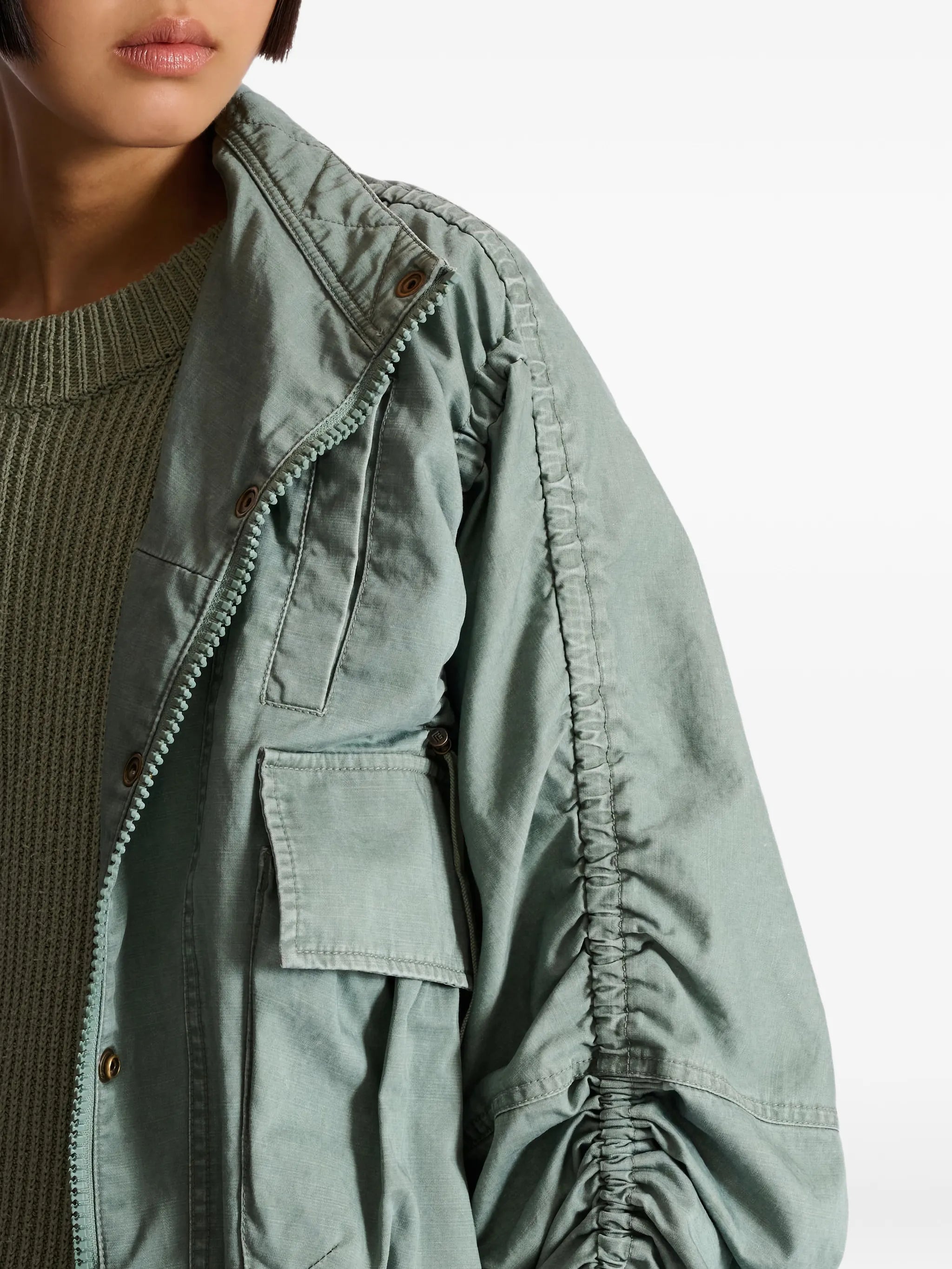 pockets gathered-sleeve jacket