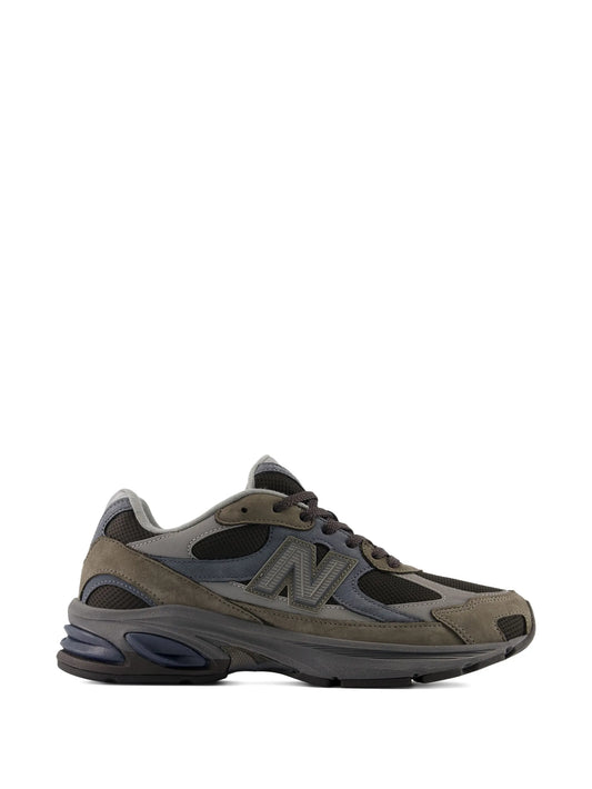 2010 sneakers