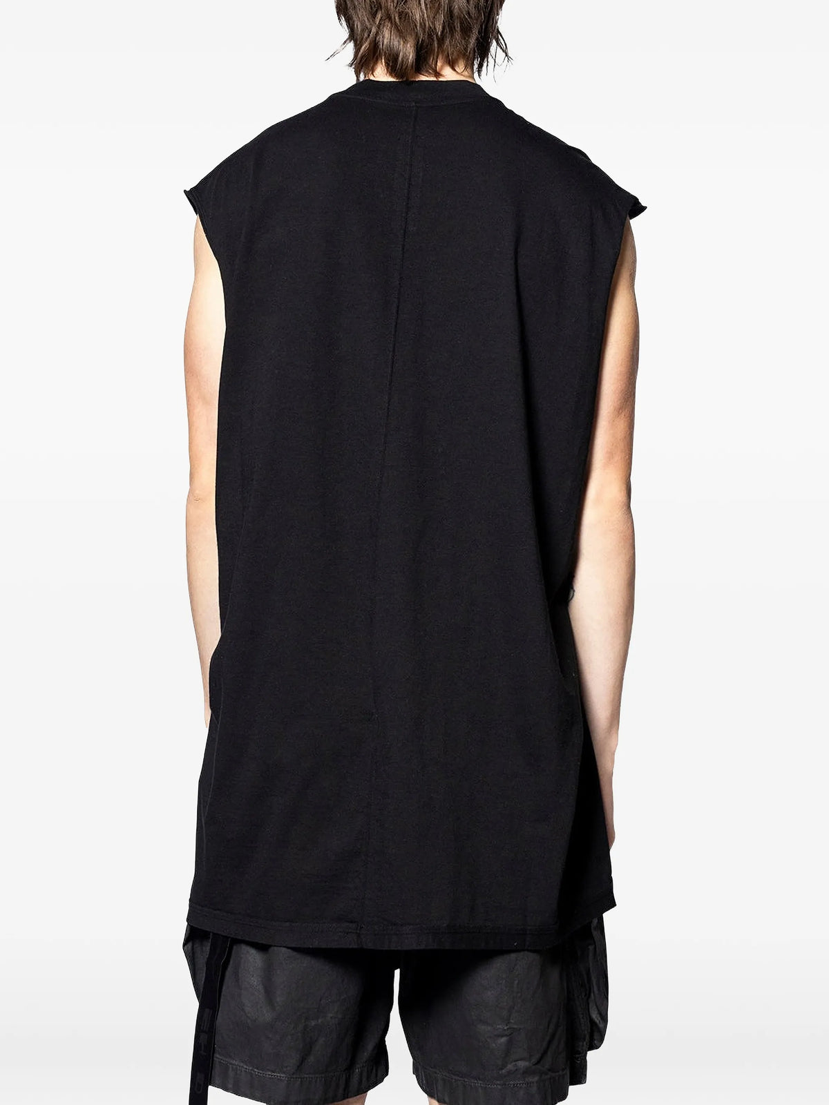 Temple tarp T-shirt in black liquid jersey
