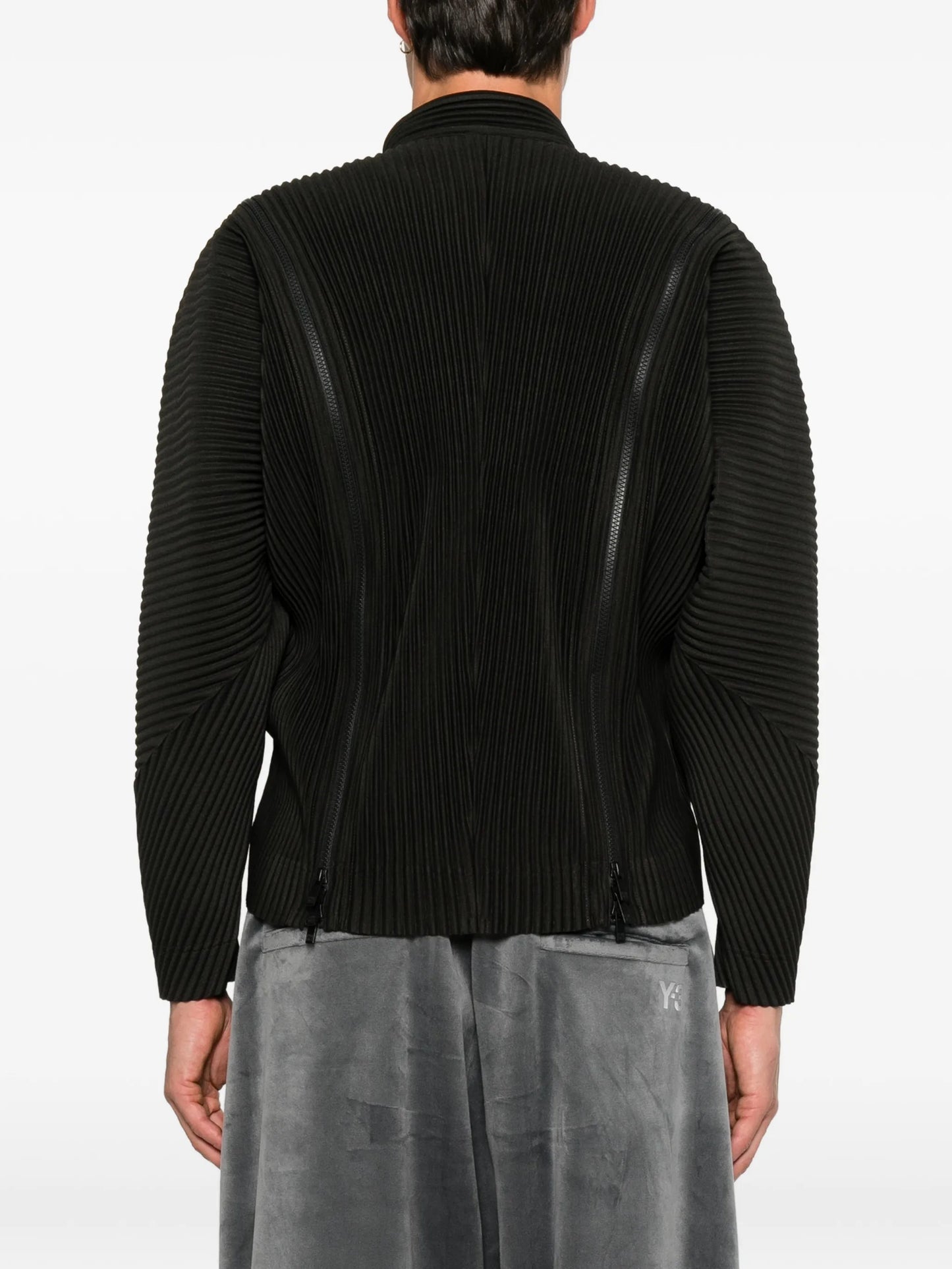 pleated-texture zip-fastening jacket