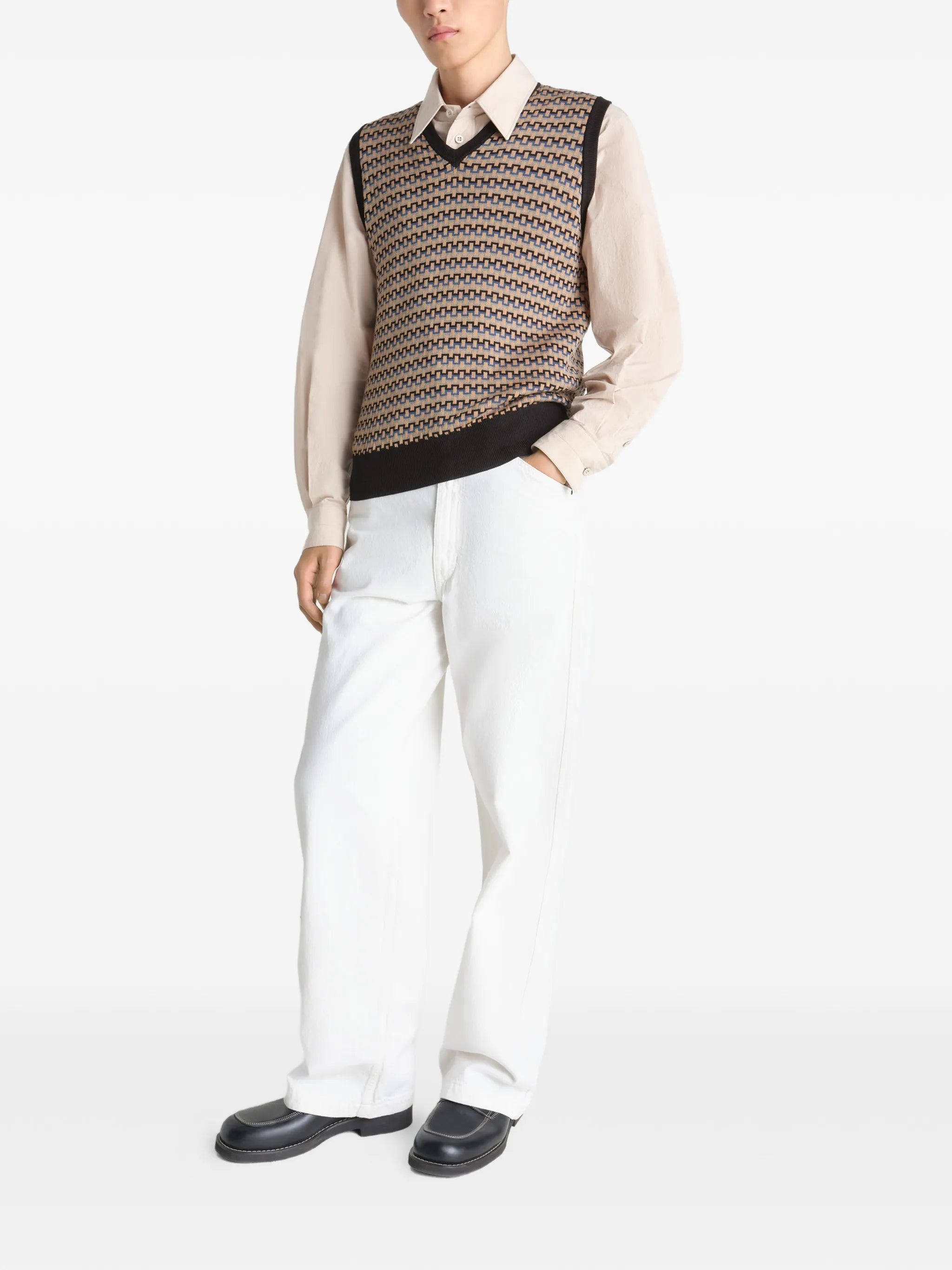 patterned V-neck vest