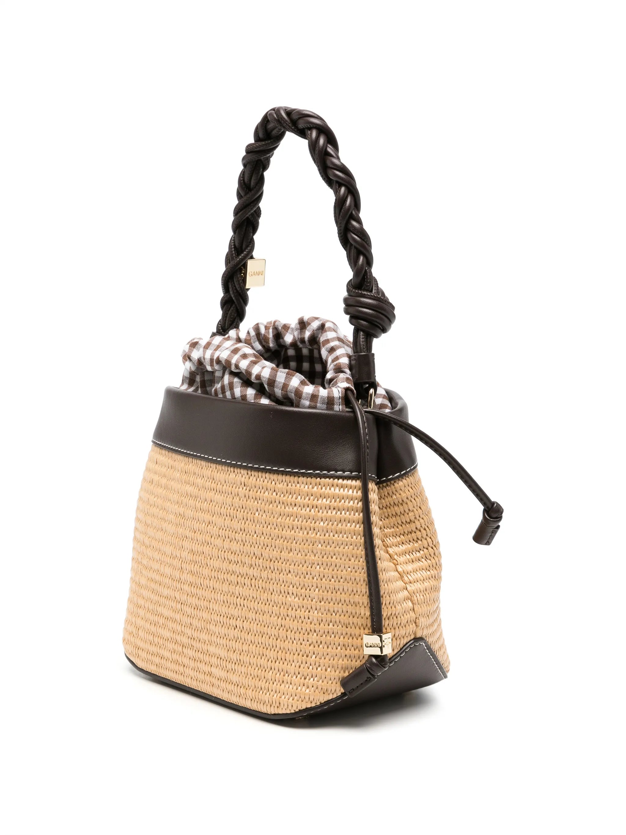 Bou bucket bag in straw