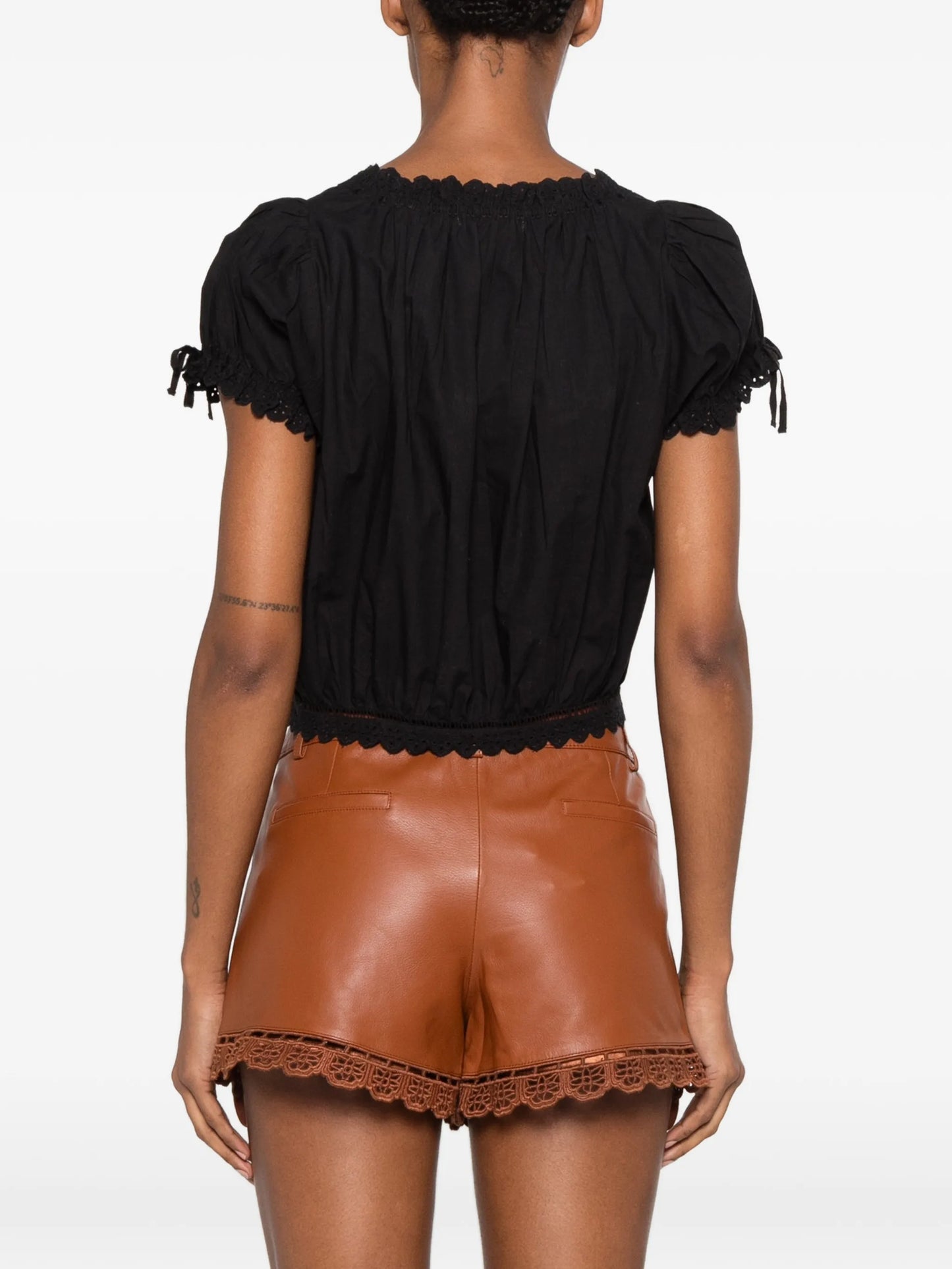 Nera broderie-anglaise blouse