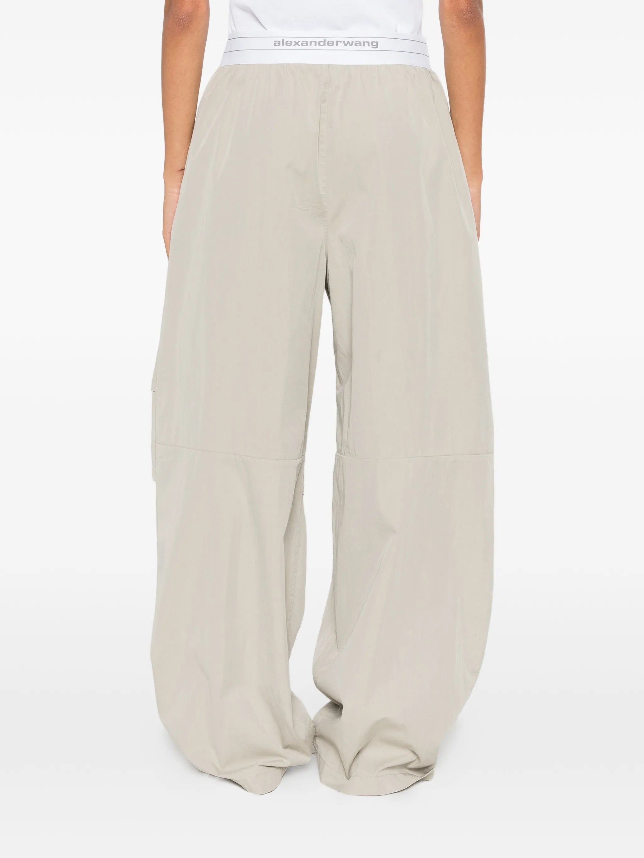 logo-elastic pleated-knee trousers