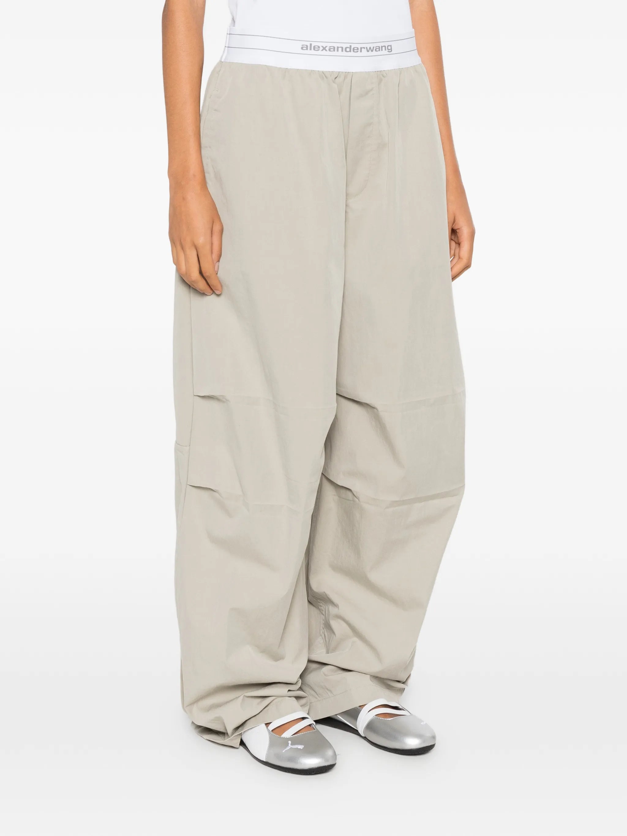logo-waistband pleated trousers