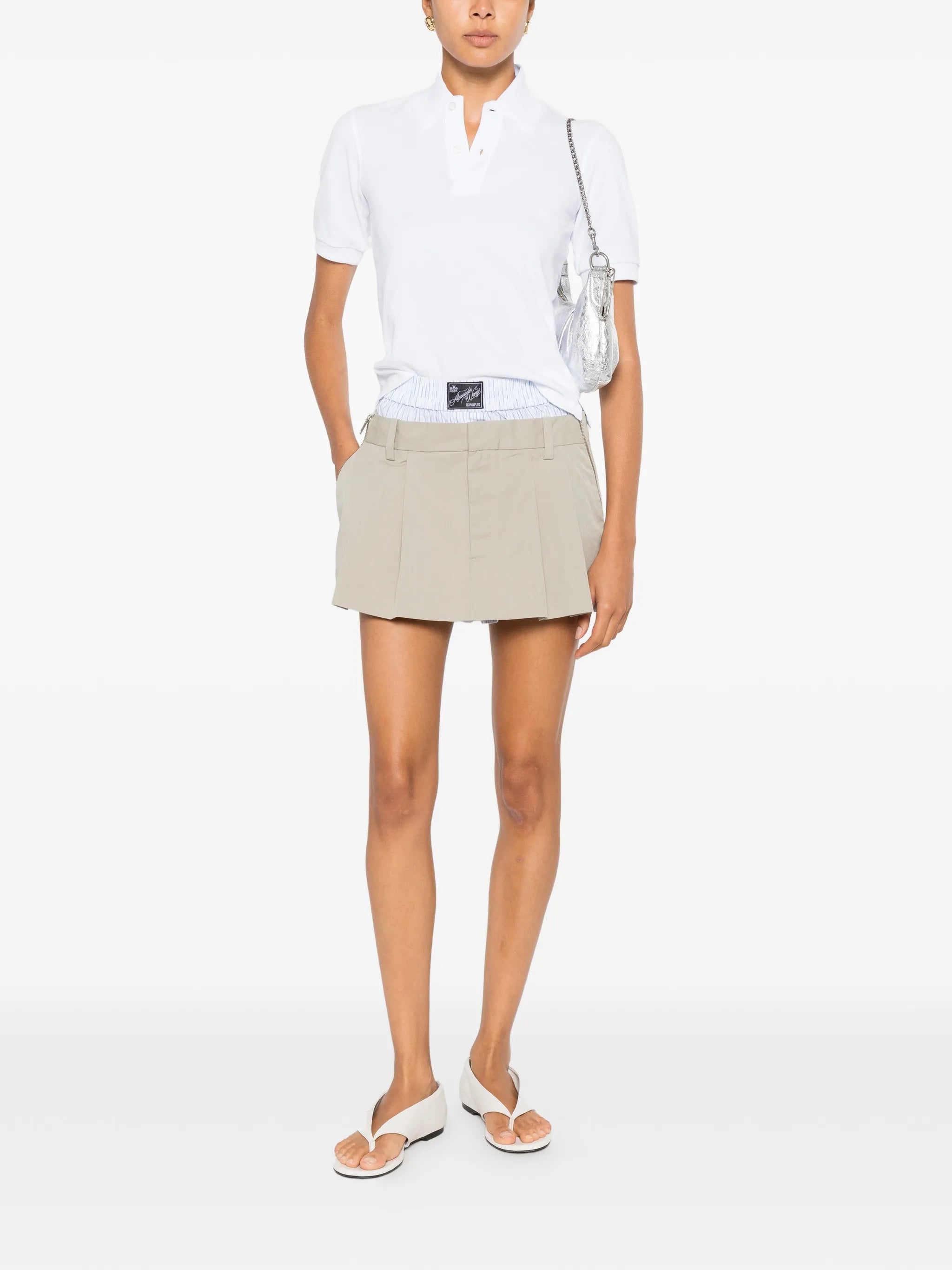pleated zip-detail skort