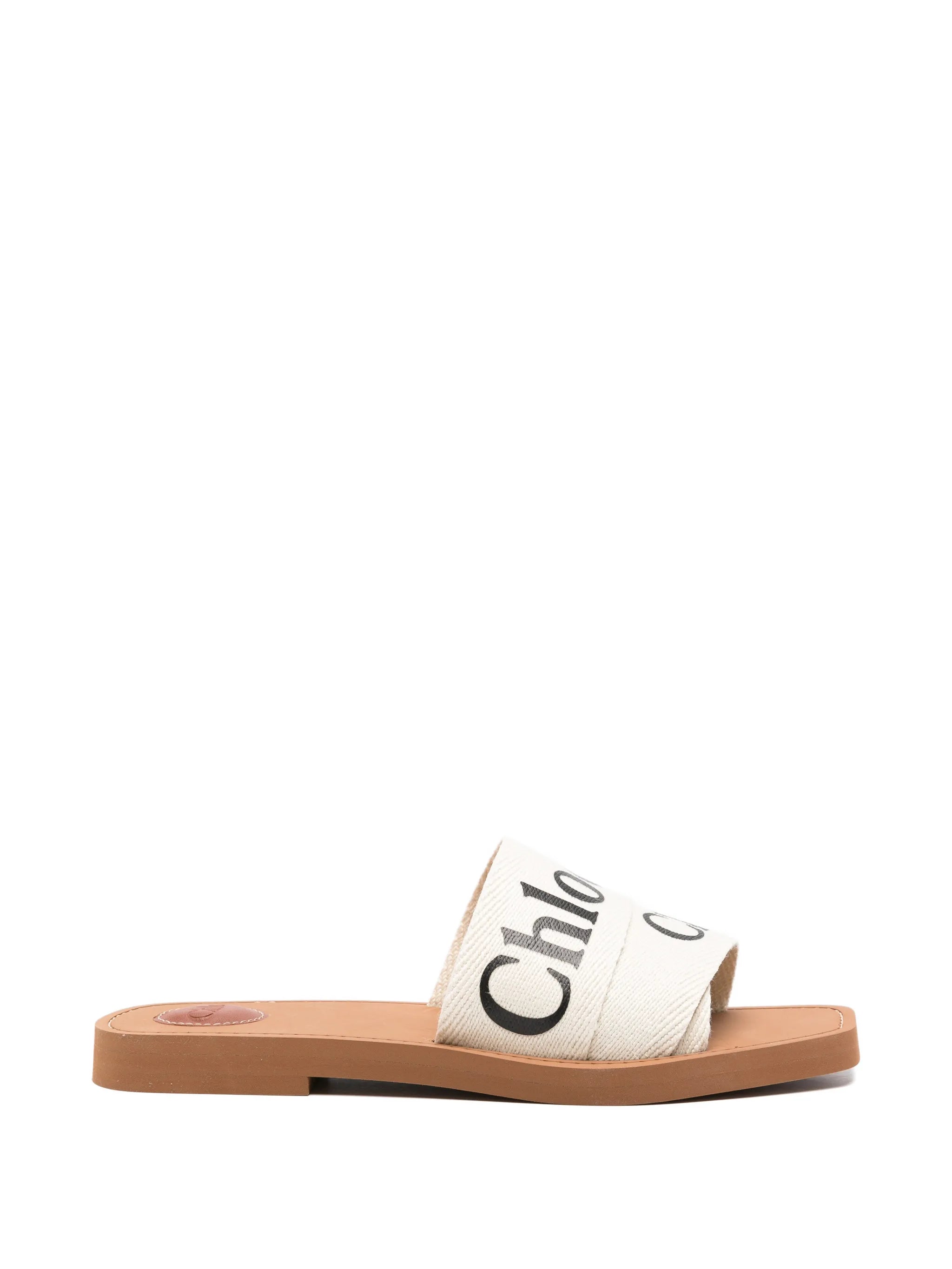 Woody logo-detail slides