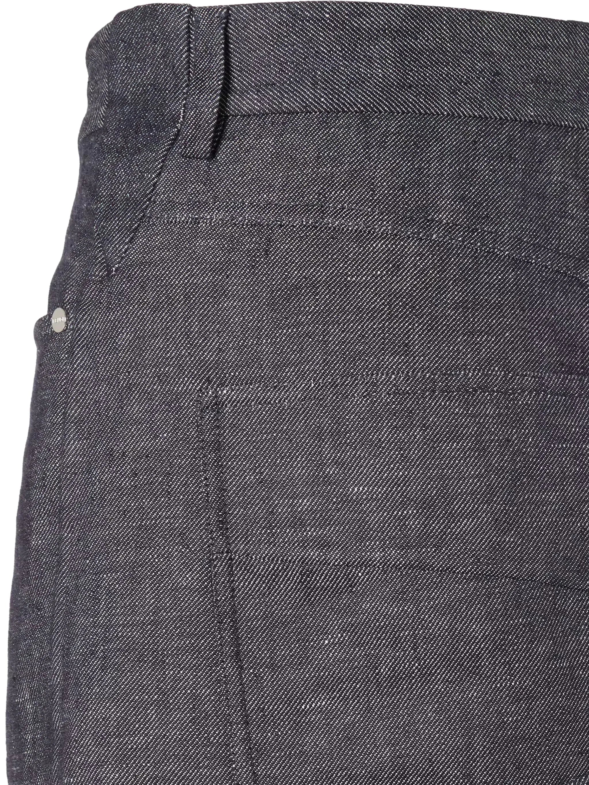 straight-leg trousers