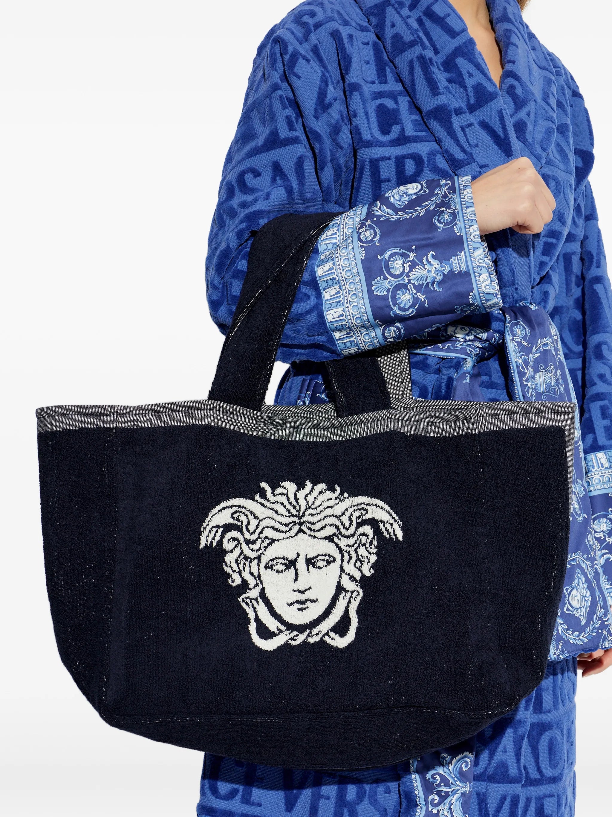 Medusa Head beach bag