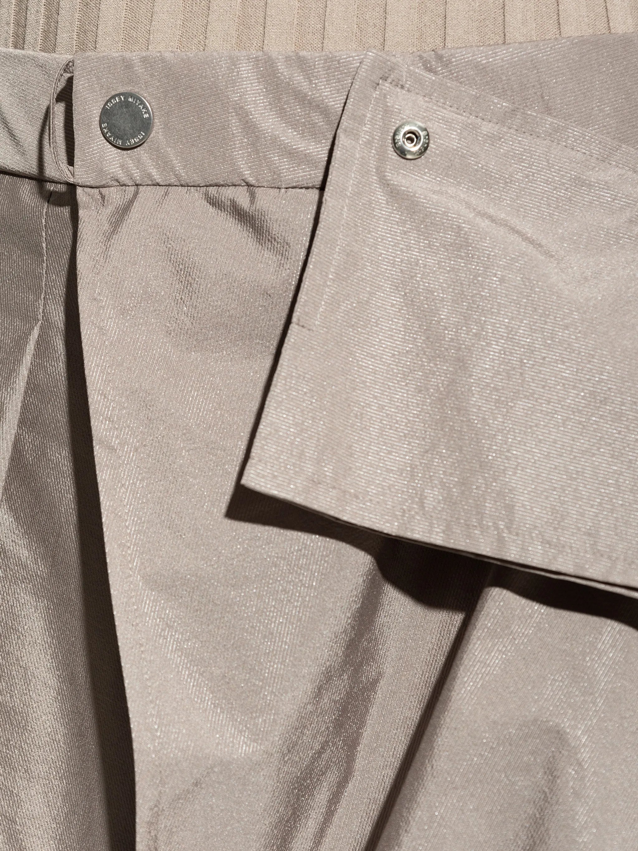 folded-detail trousers