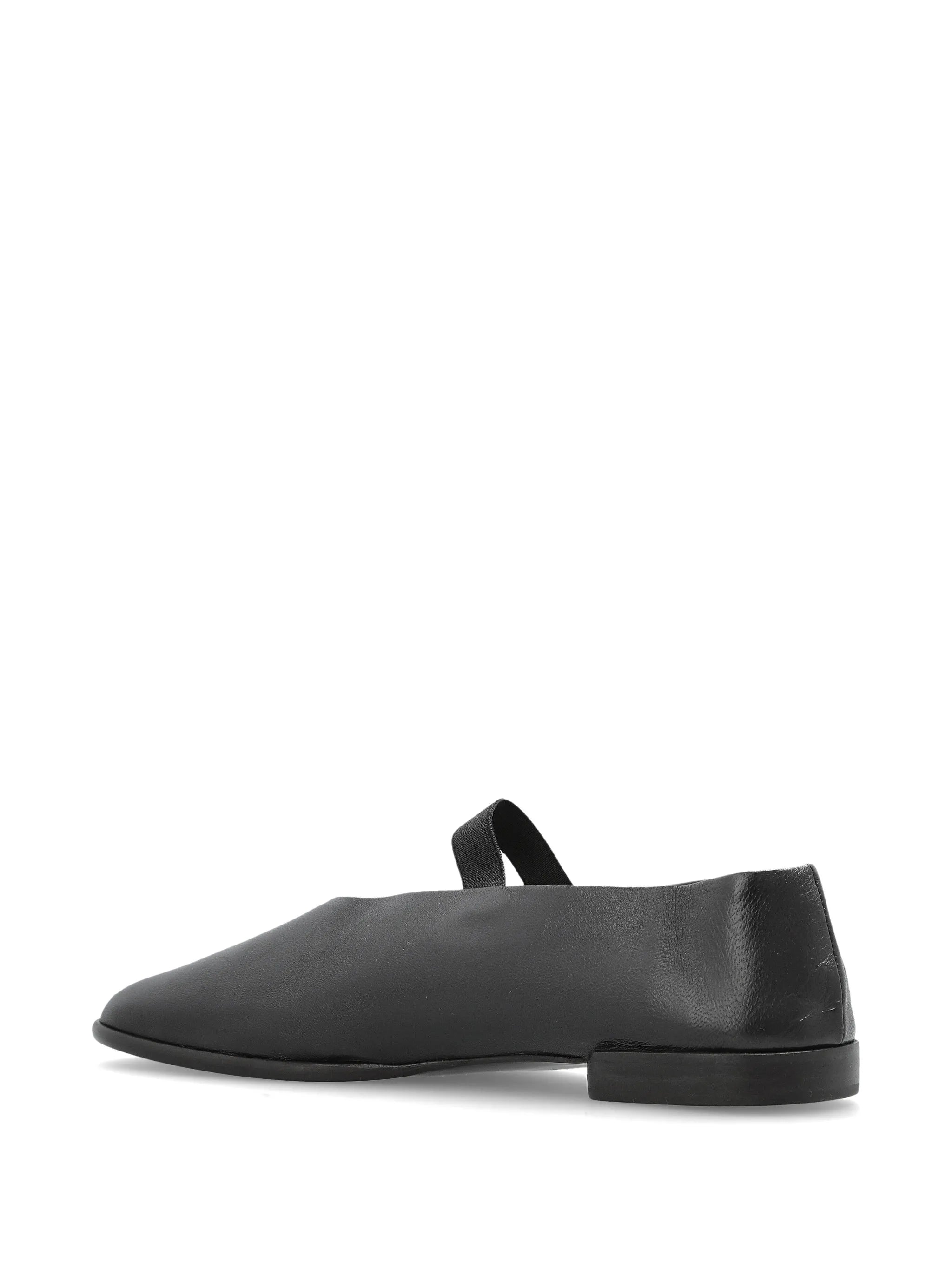 Glove ballerina in leather