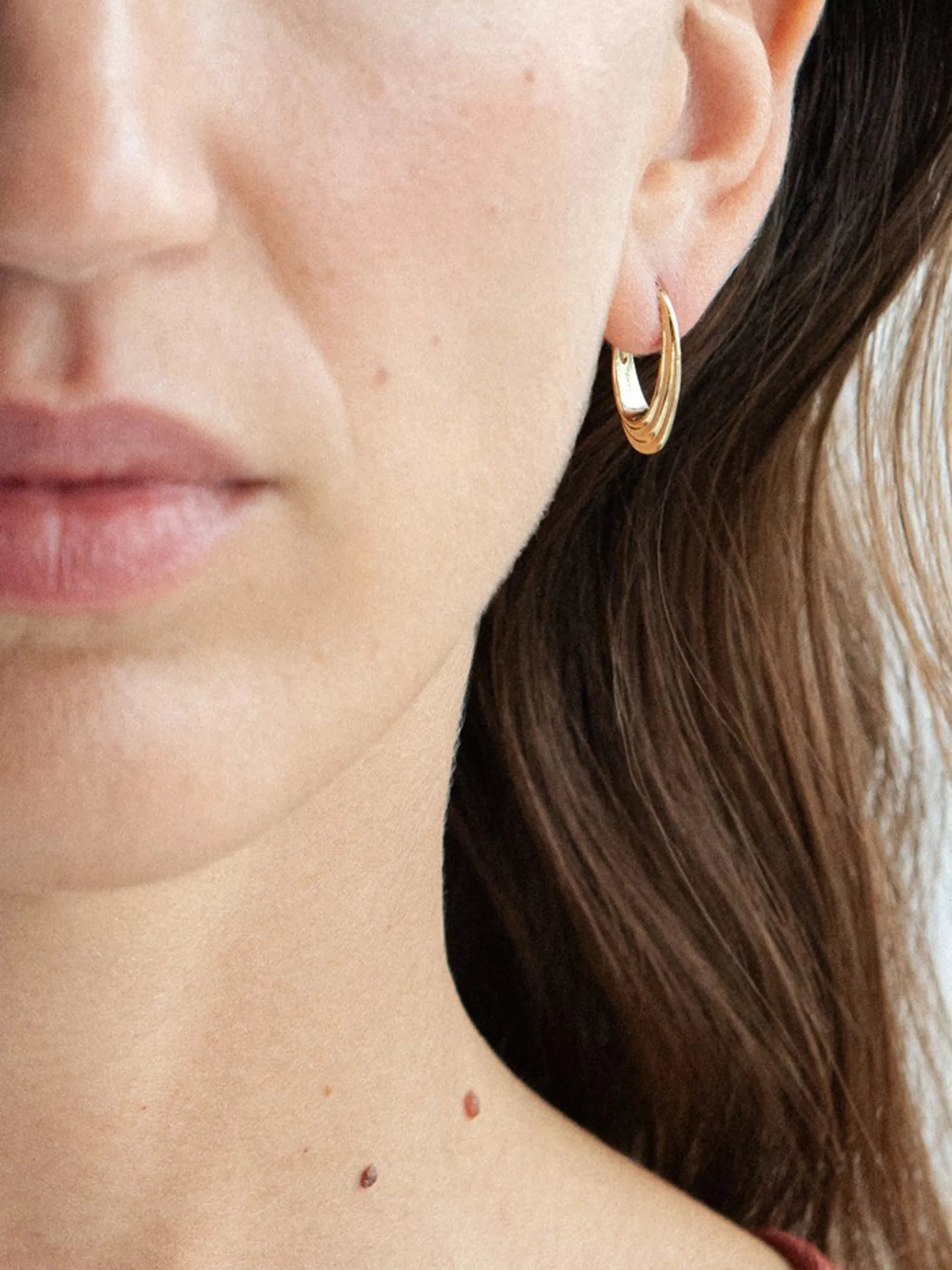 Roscida ridged hoop earrings
