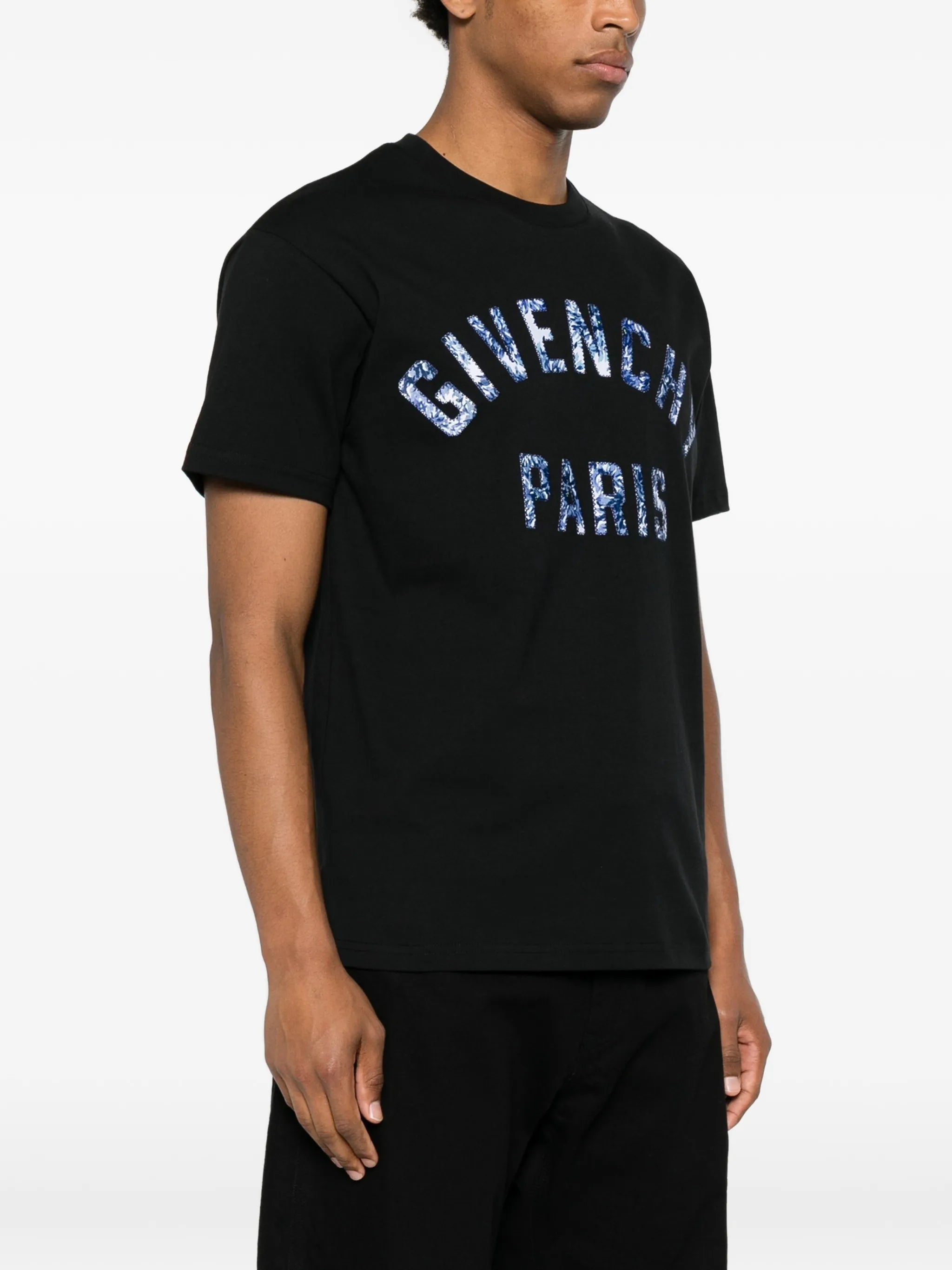 T-shirt in cotton pompom embroidery