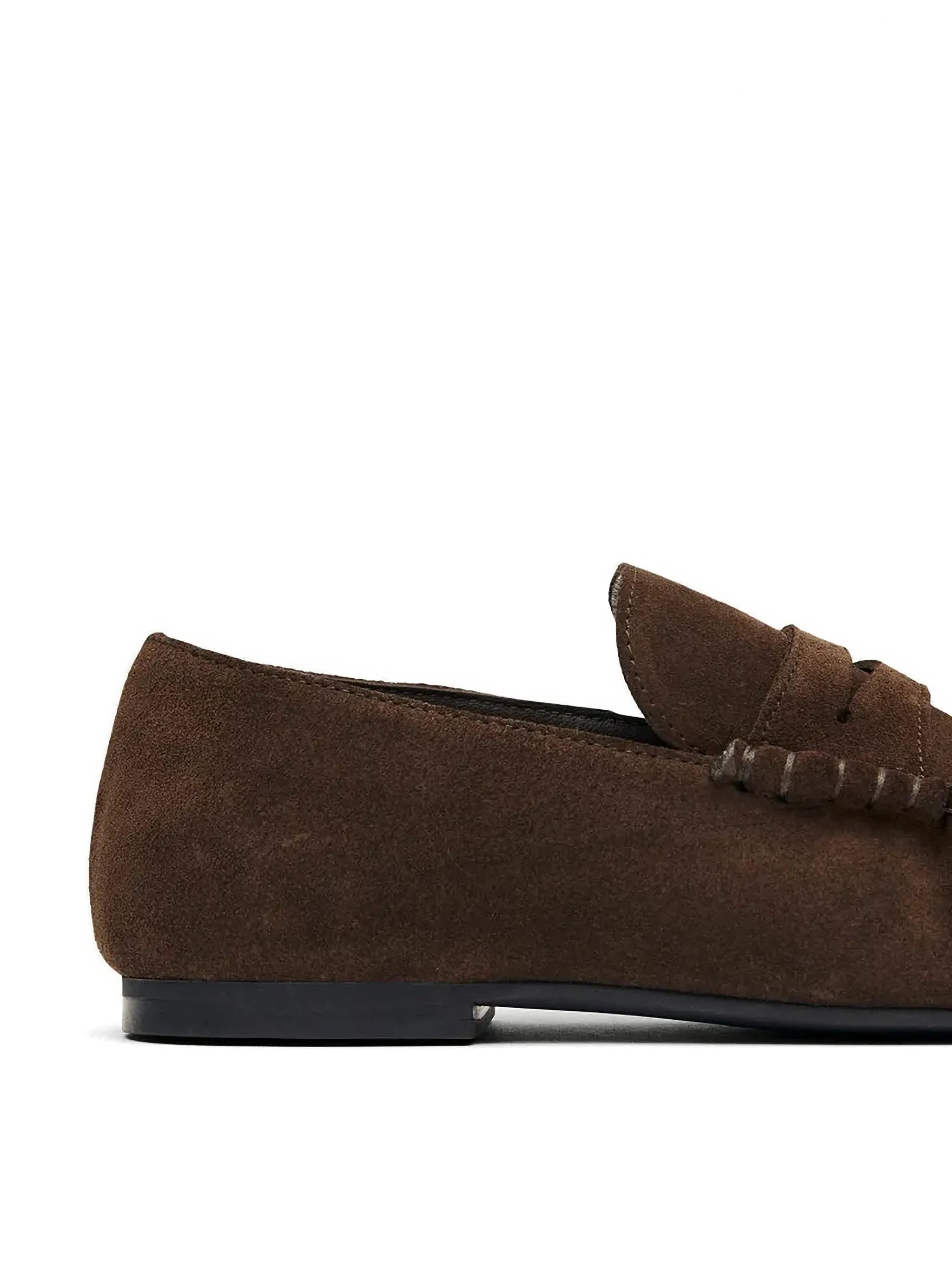 Aven gathered loafers