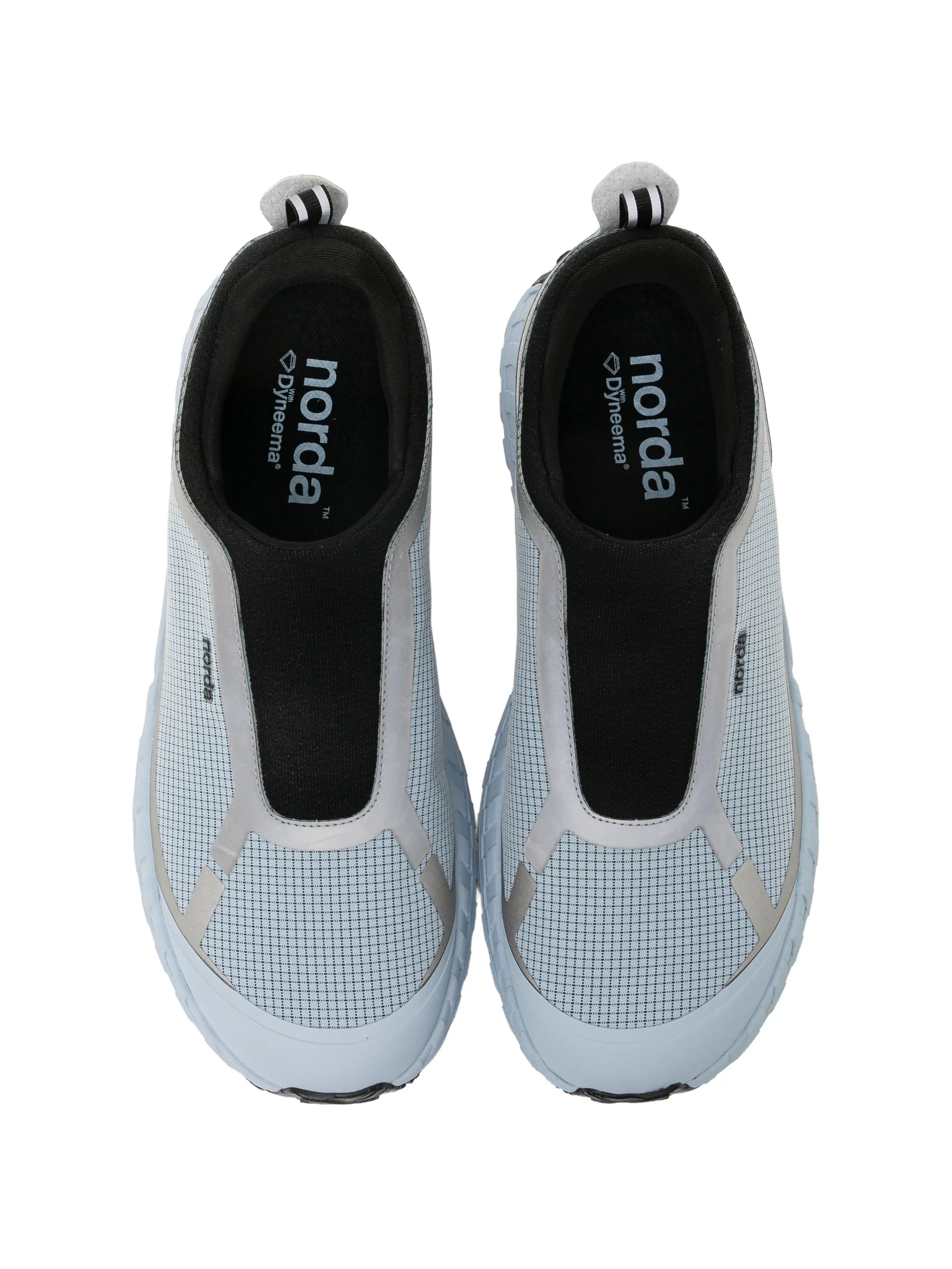 003 sneakers