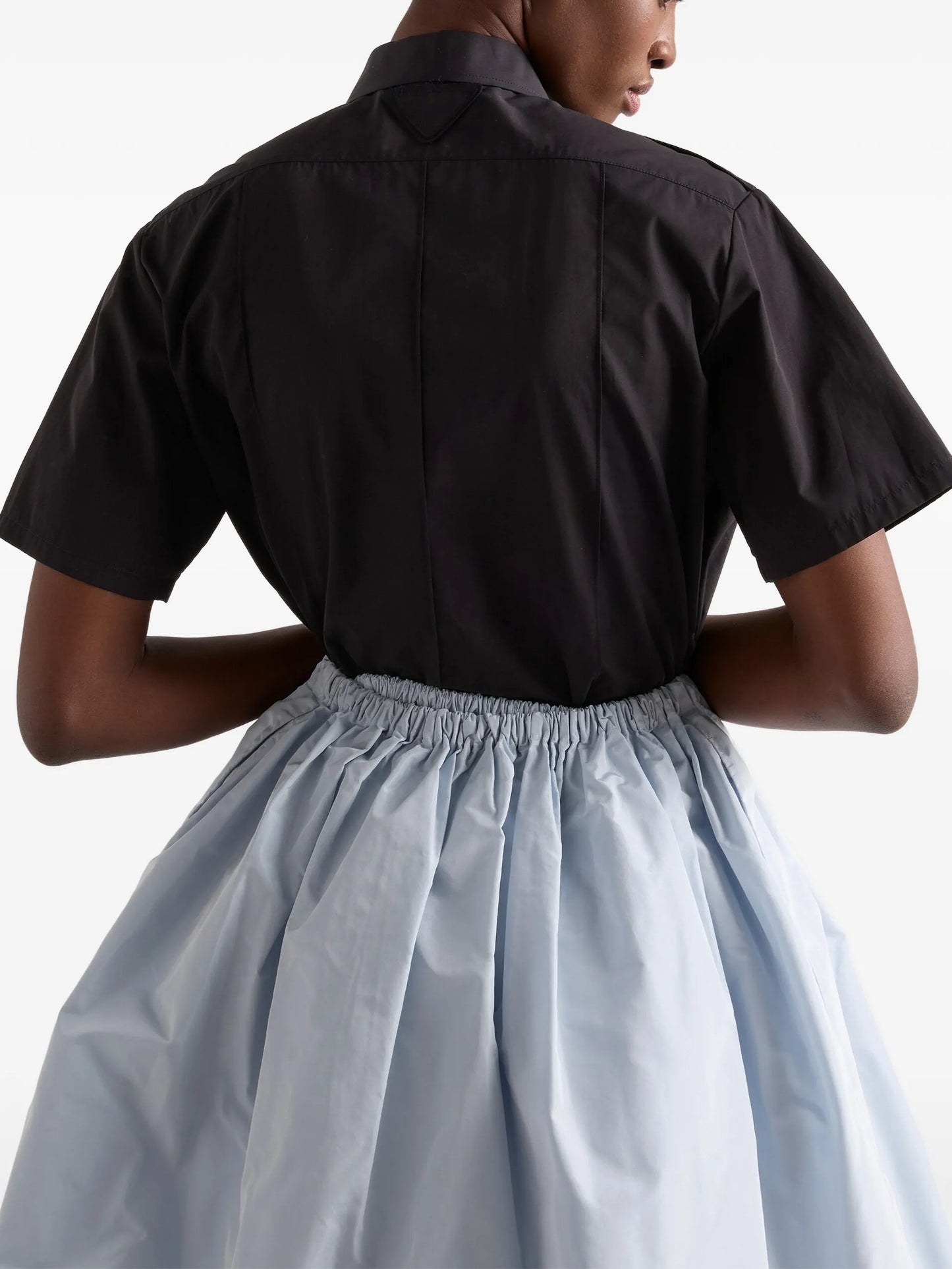 short-sleeved poplin shirt