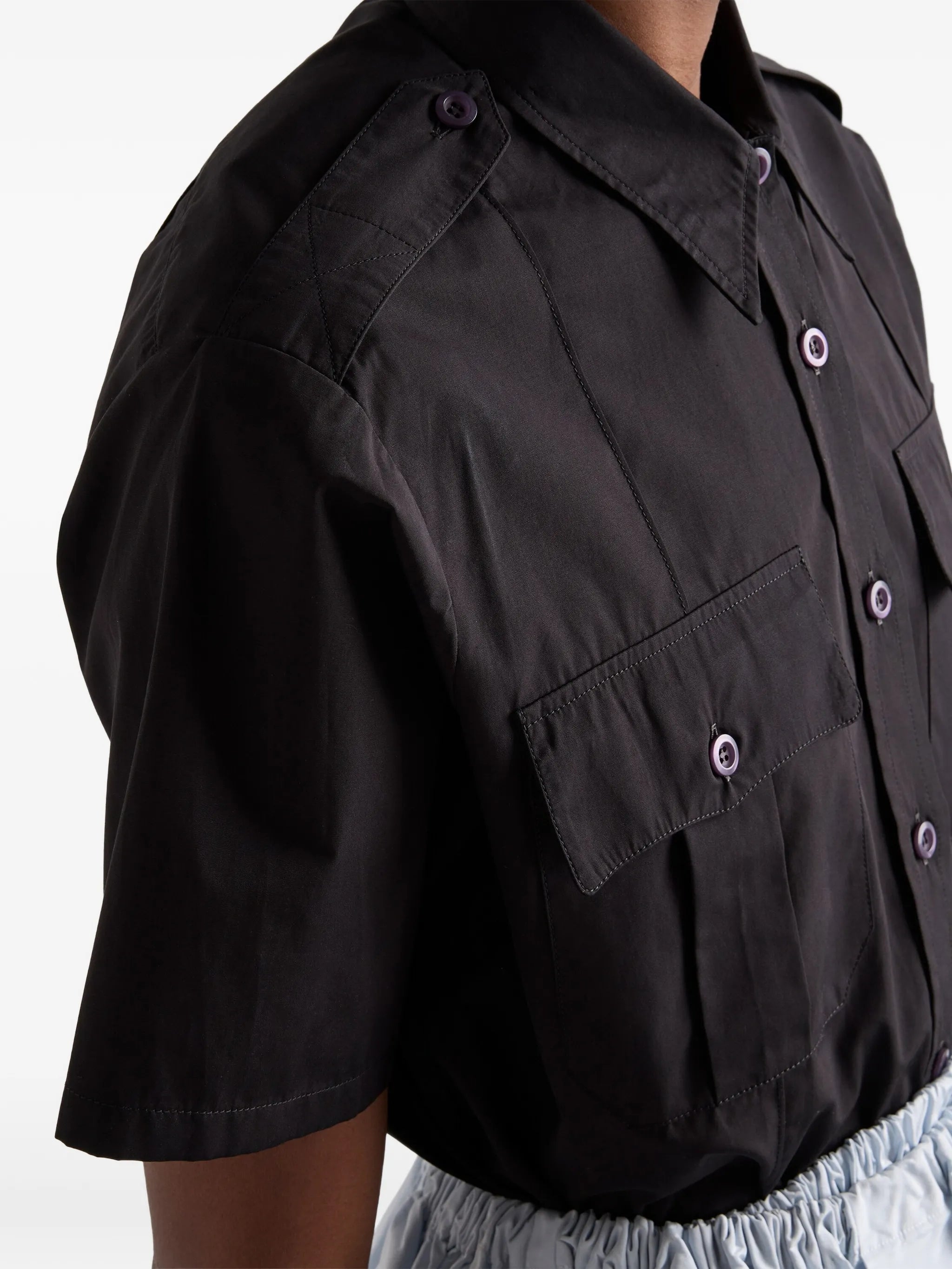 short-sleeved poplin shirt