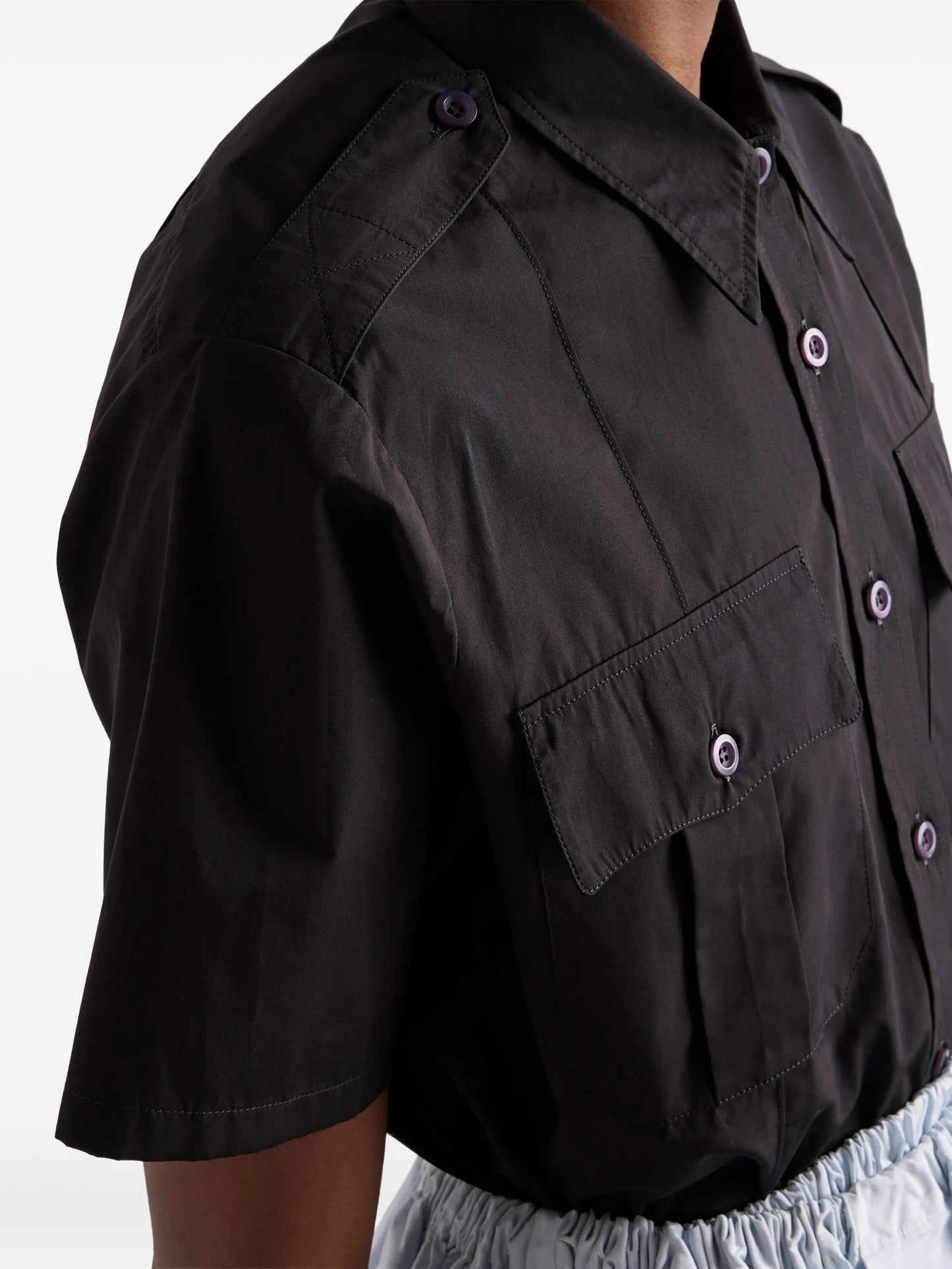 short-sleeved poplin shirt