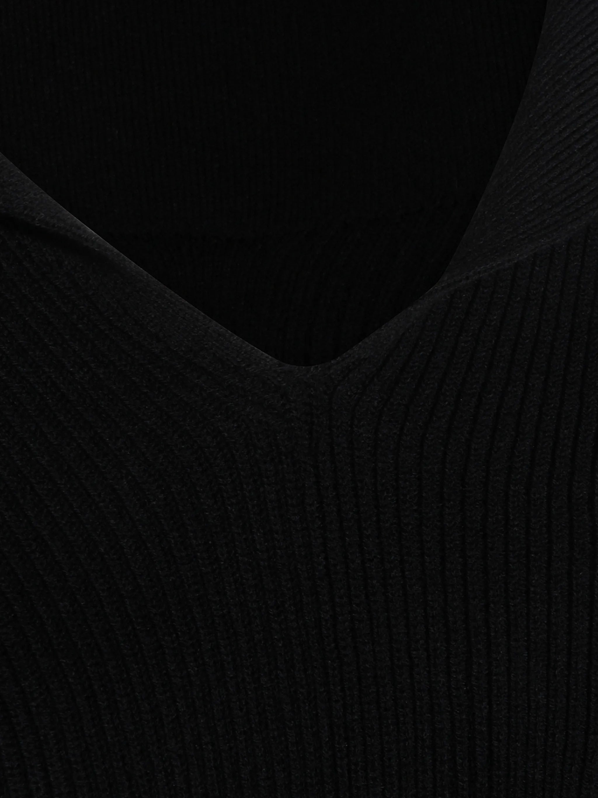 V-neck T-shirt