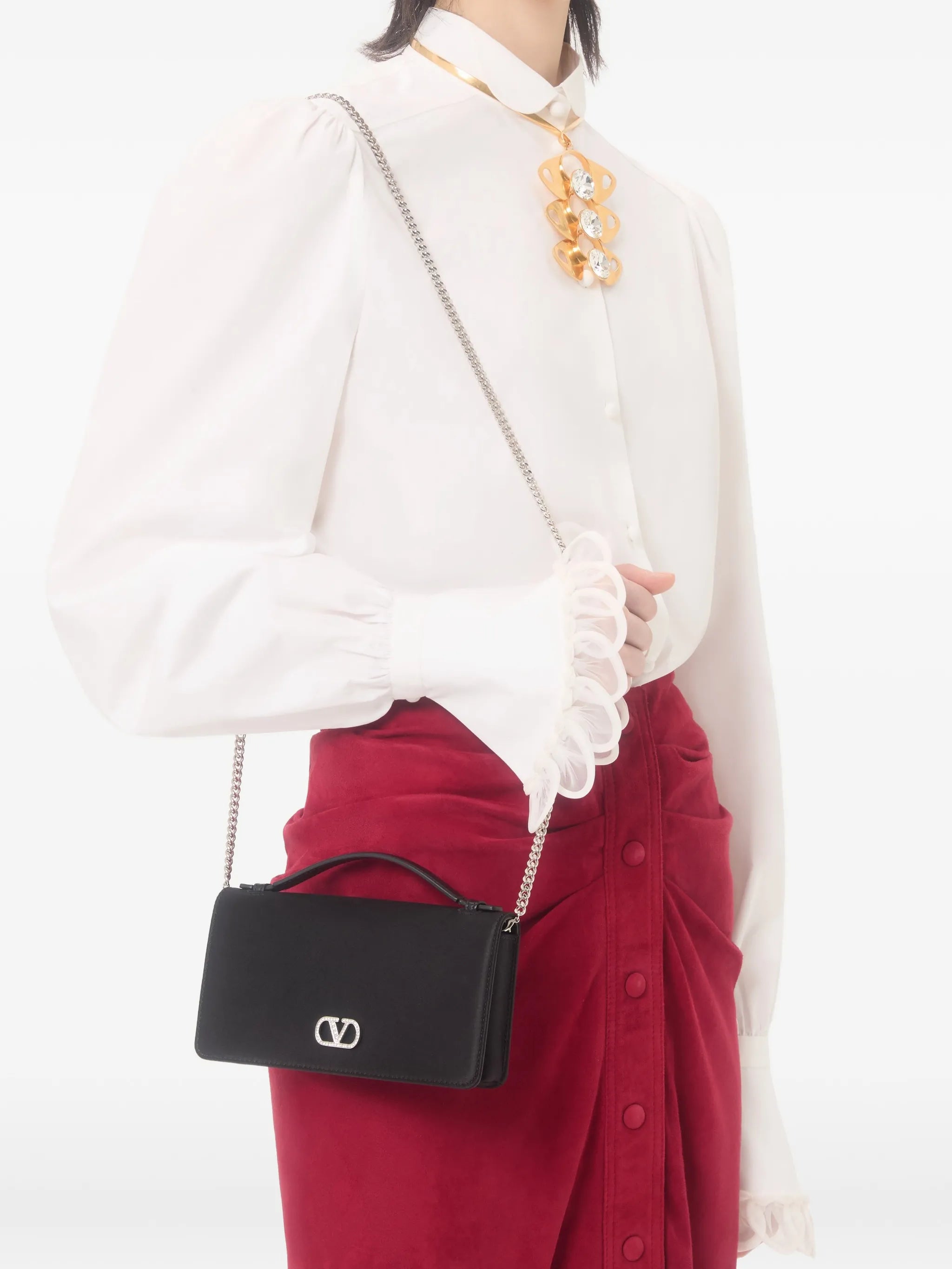 Vlogo Signature chain wallet in satin with jewel logo