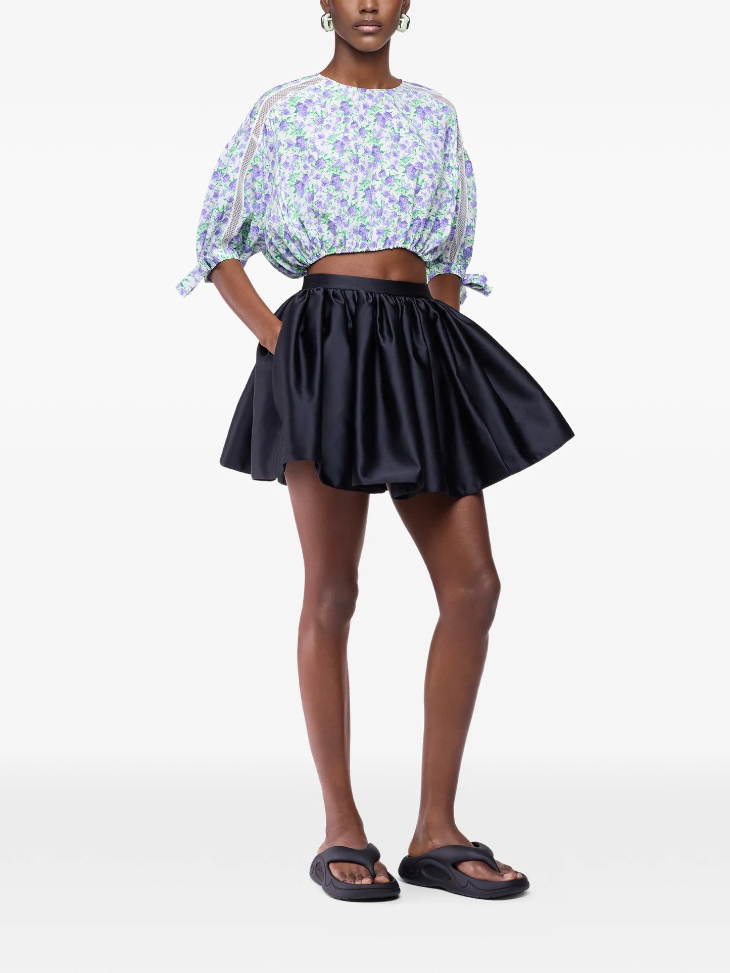 floral puff-sleeved crop top