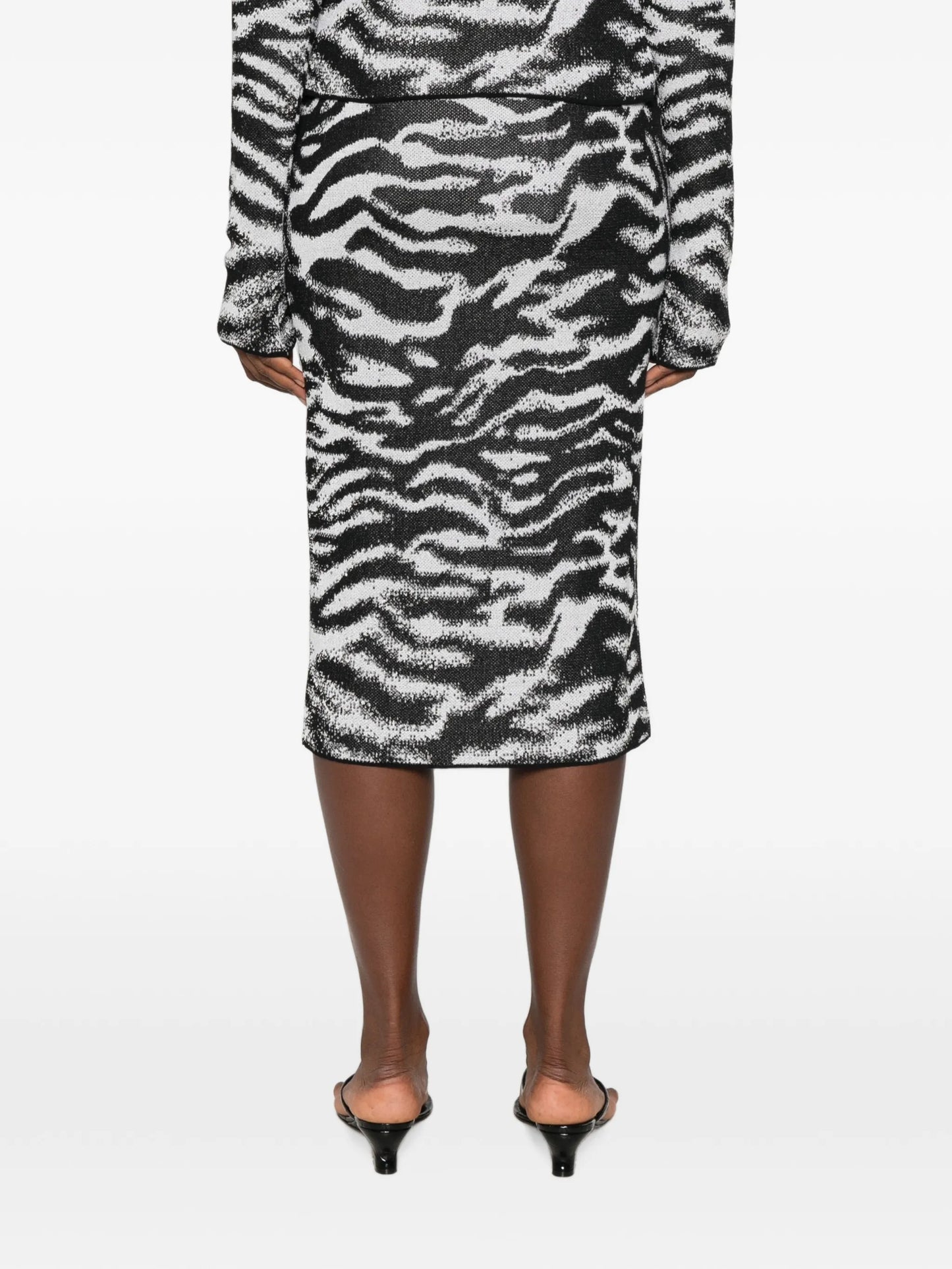 zebra-pattern jacquard-knit skirt