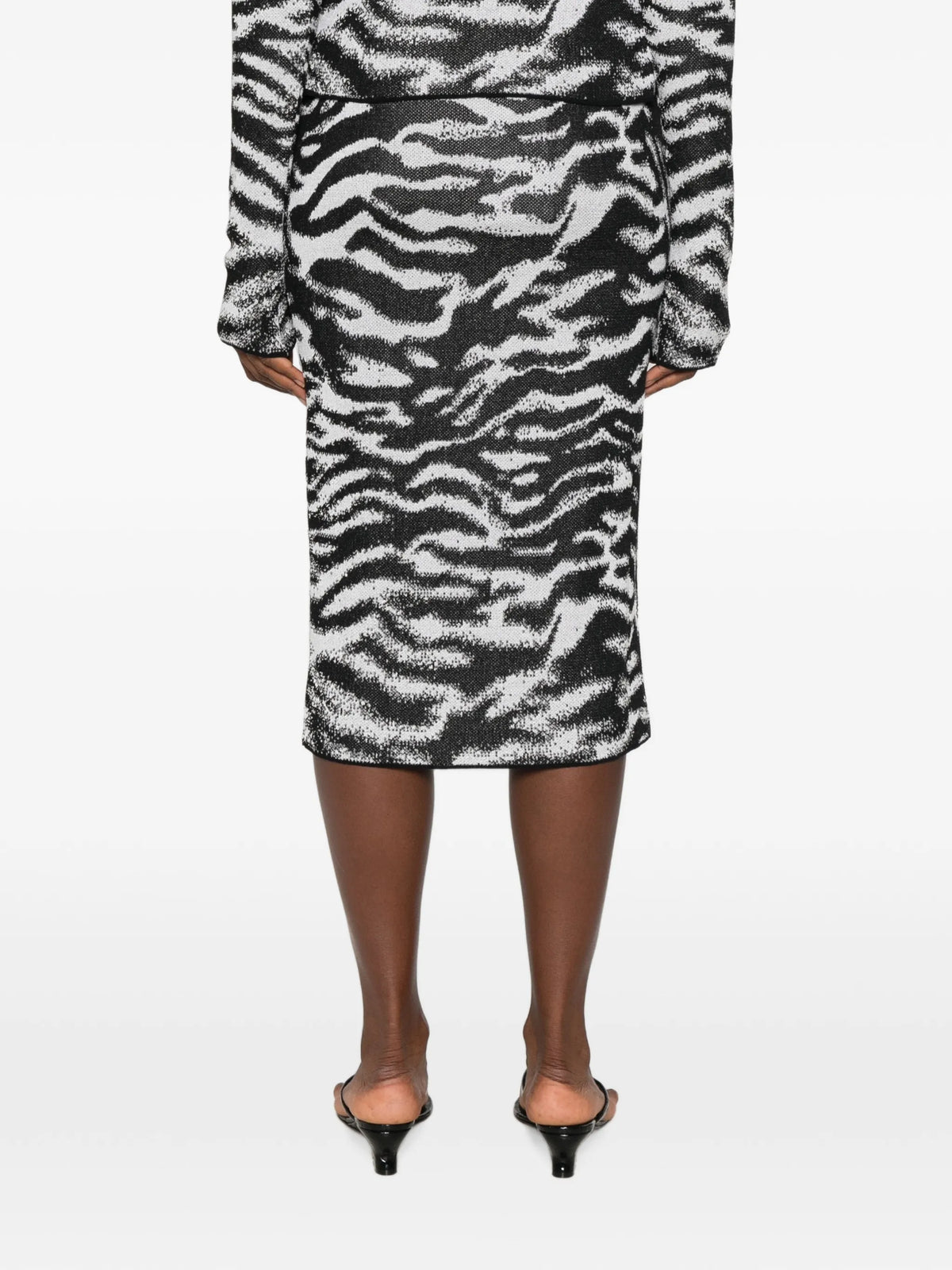 zebra-pattern jacquard-knit skirt