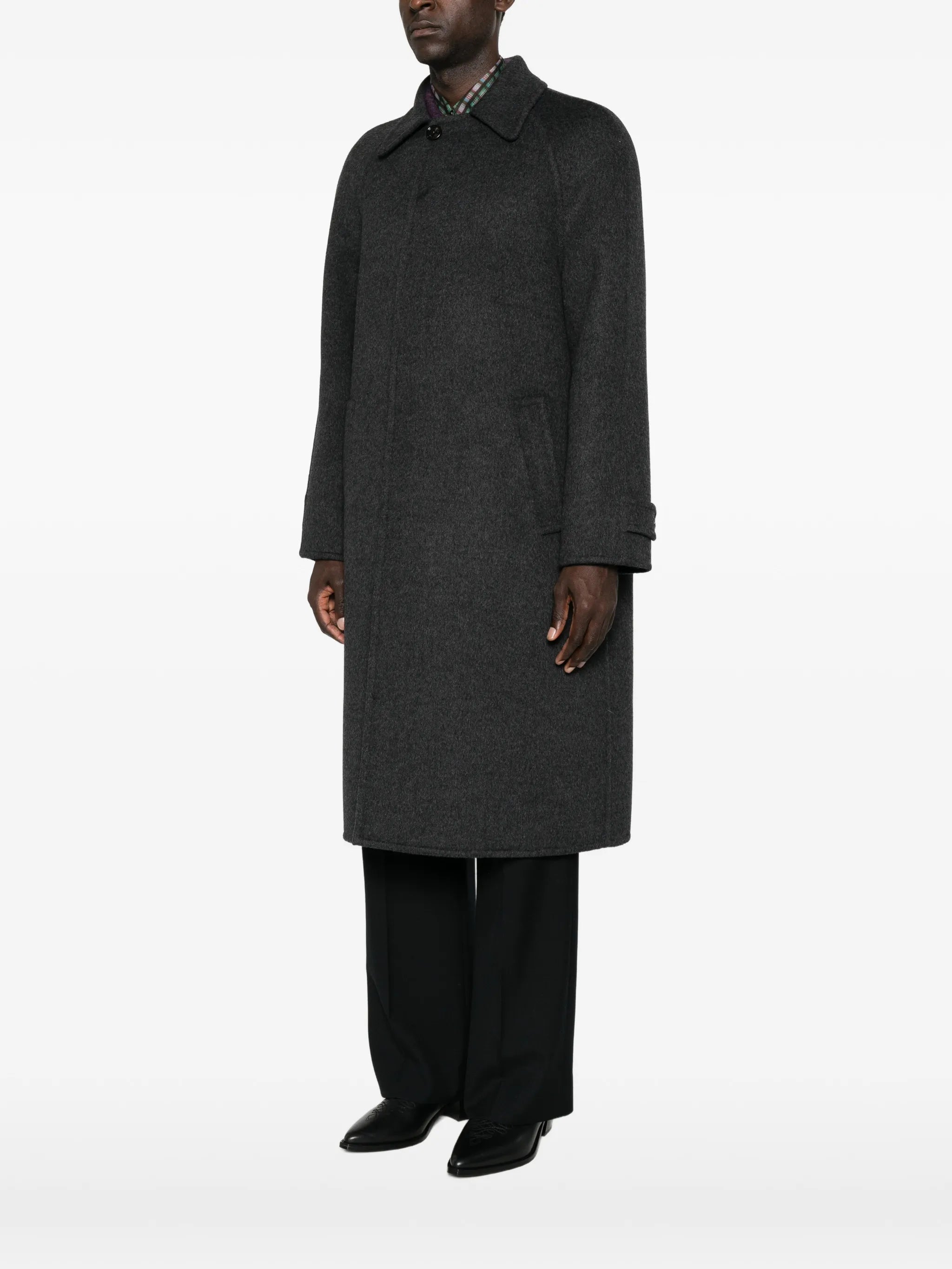 raglan-sleeve single-breasted coat