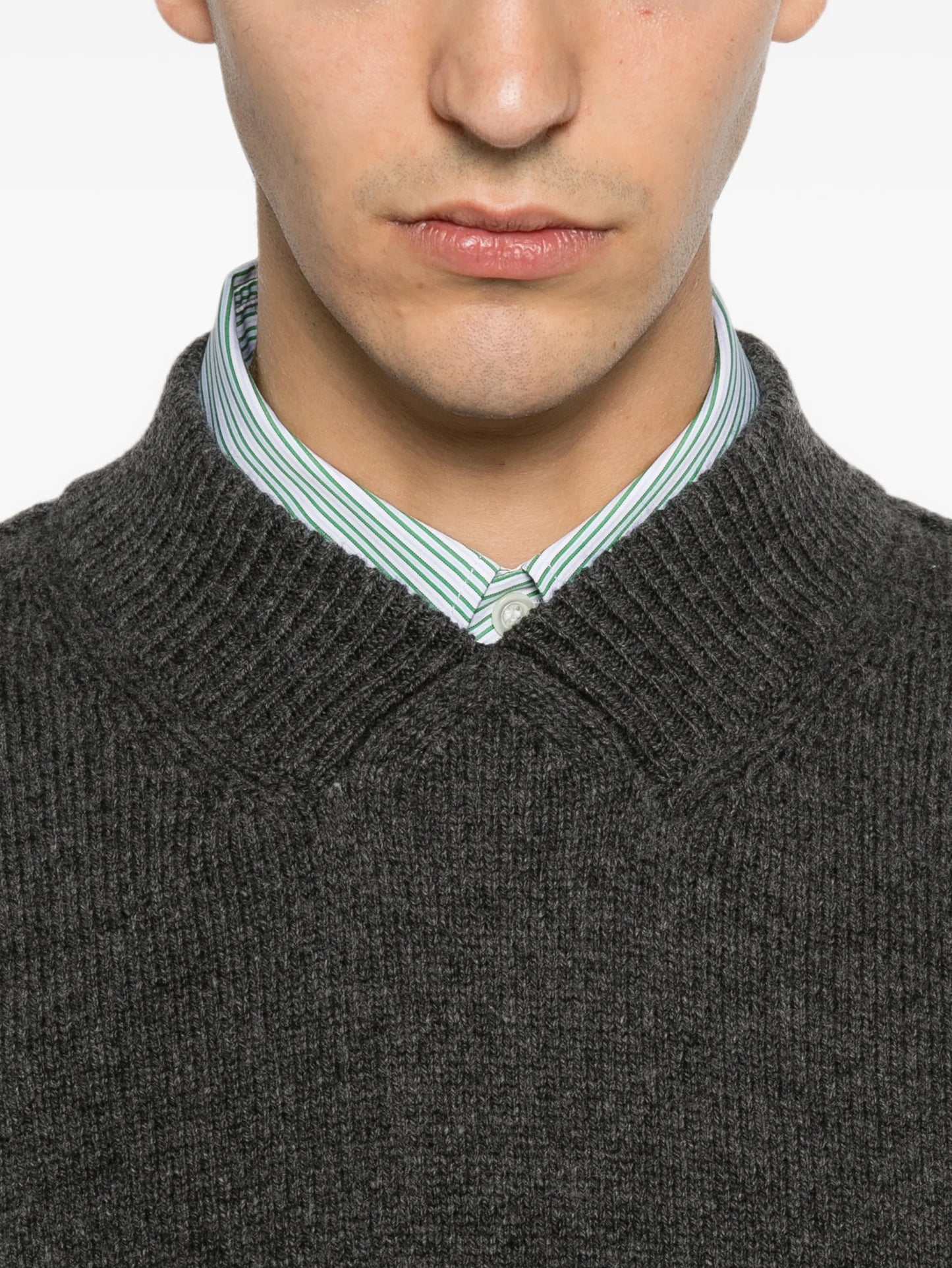 logo-patch V-neck sweater