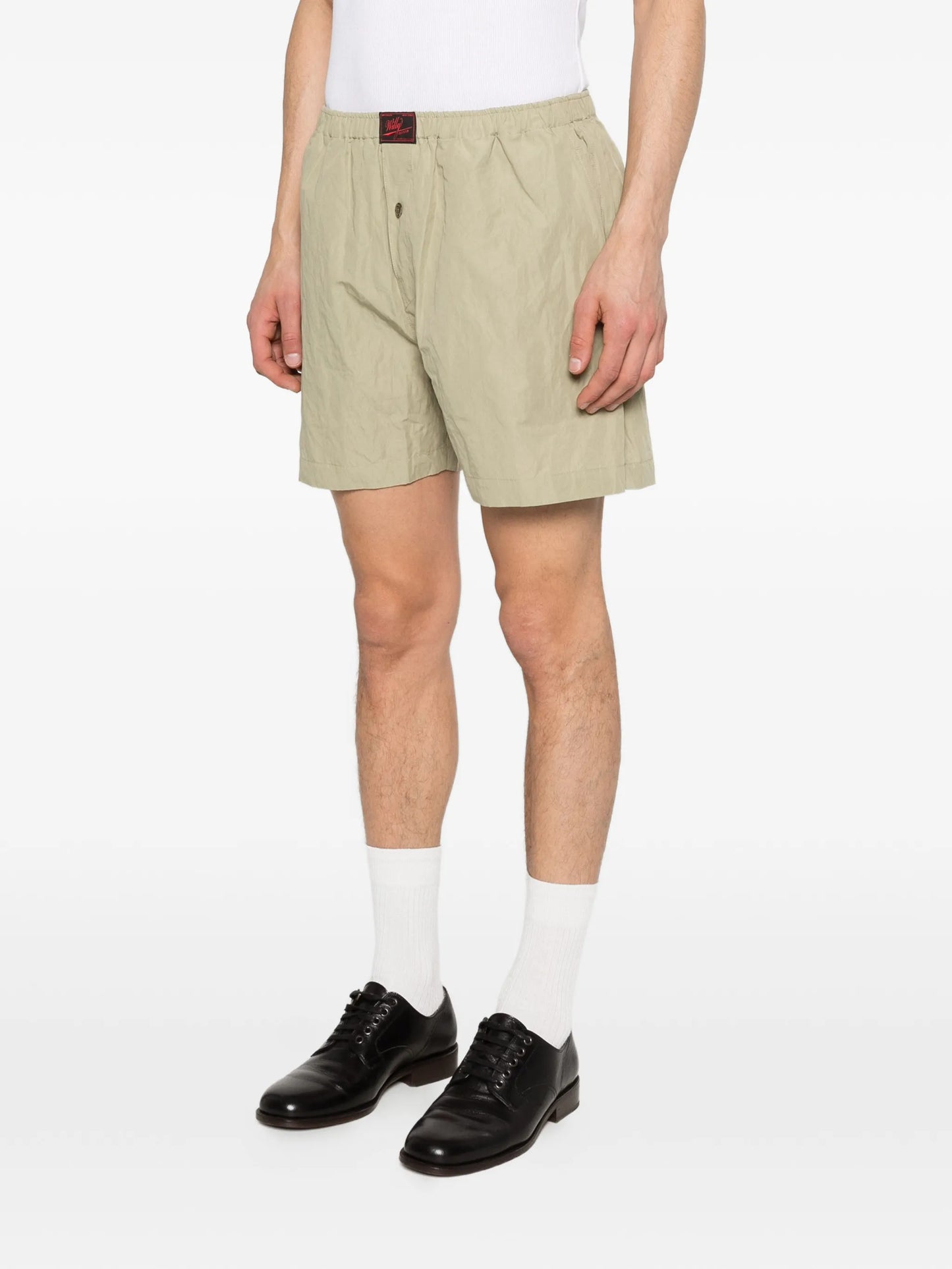 elasticated-waist shorts