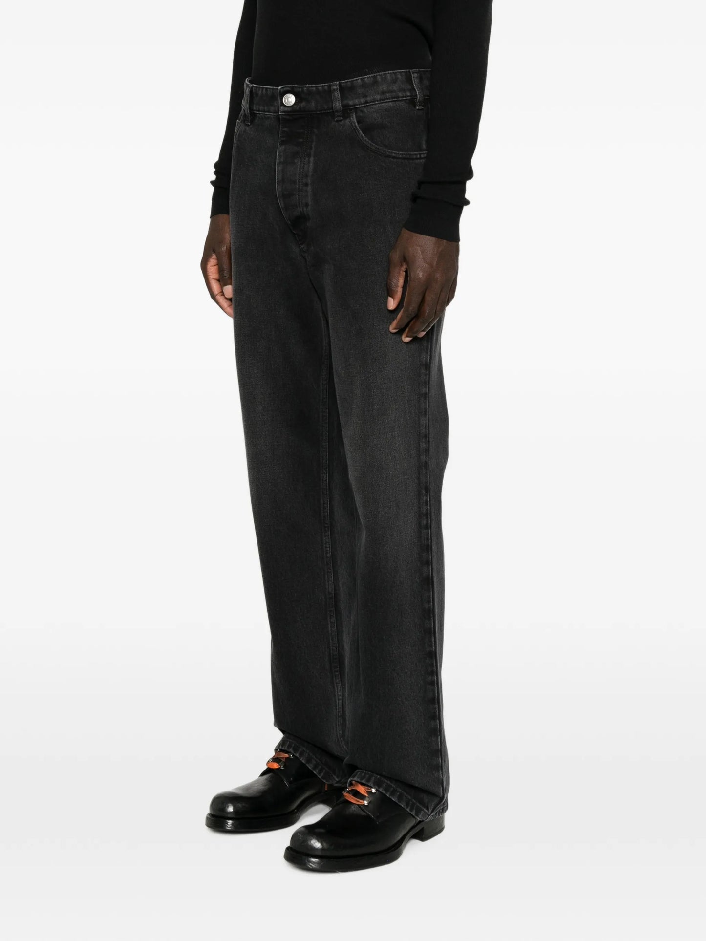 belt-loop patch-pocket jeans