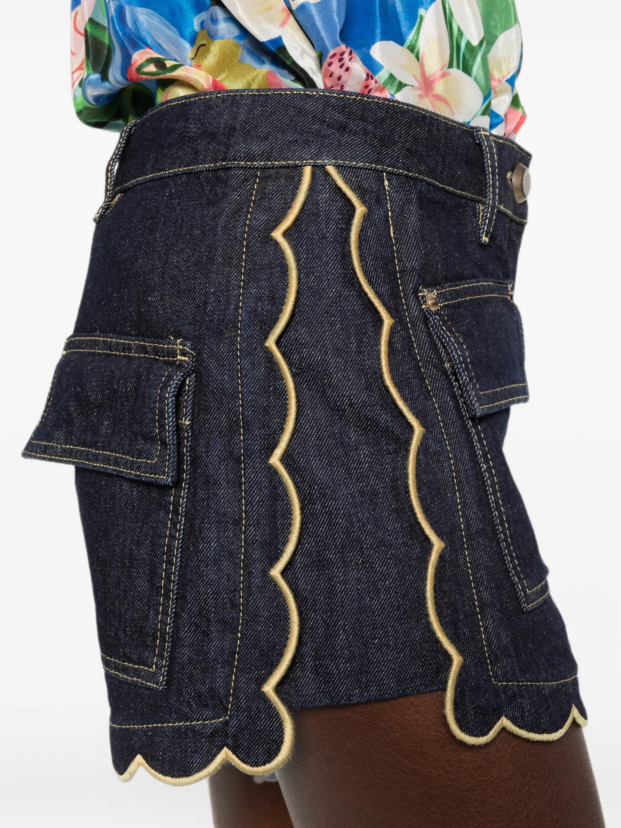 denim pockets wavy hem shorts