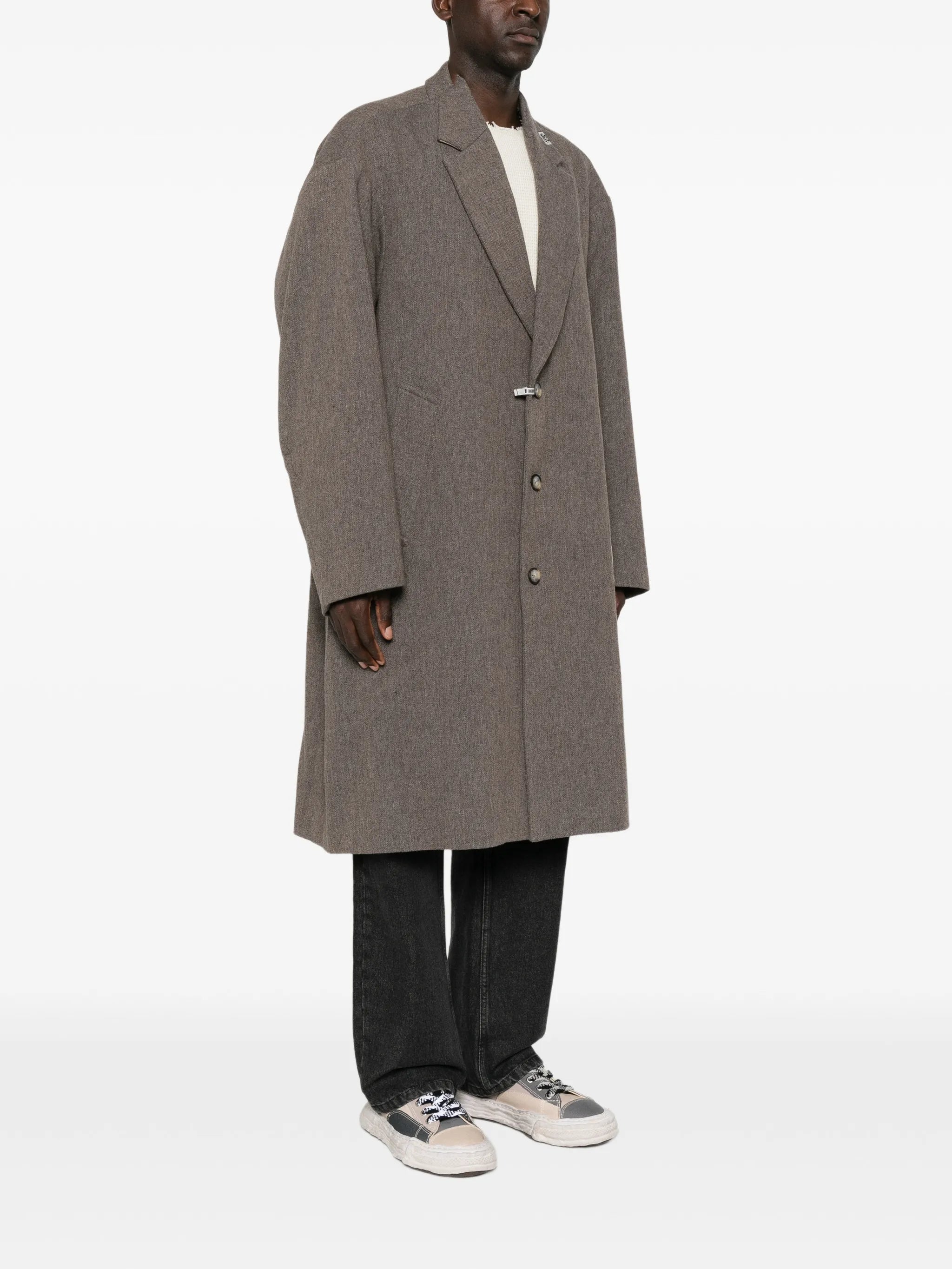 shifted-shoulder overcoat