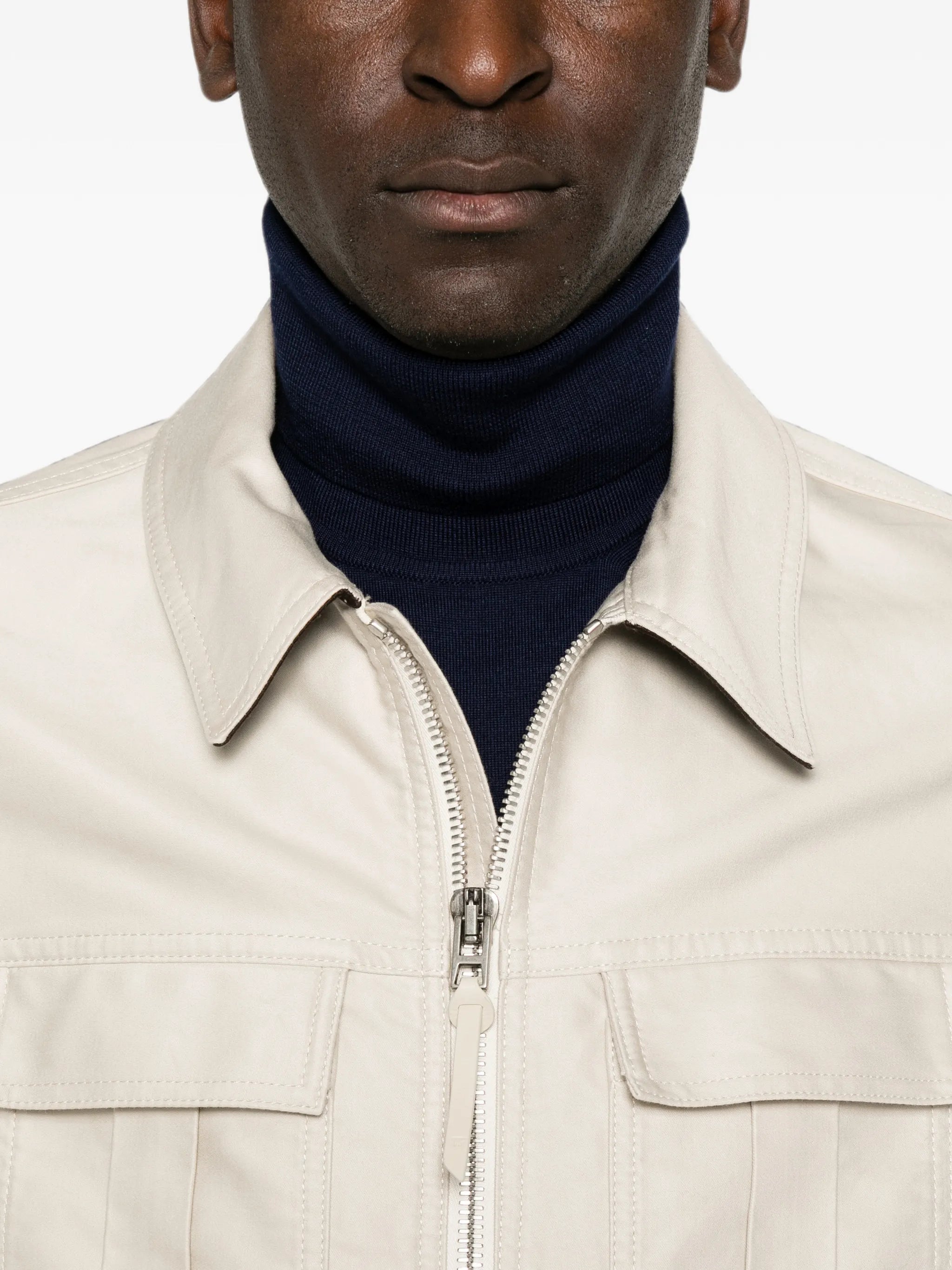 point-collar overshirt