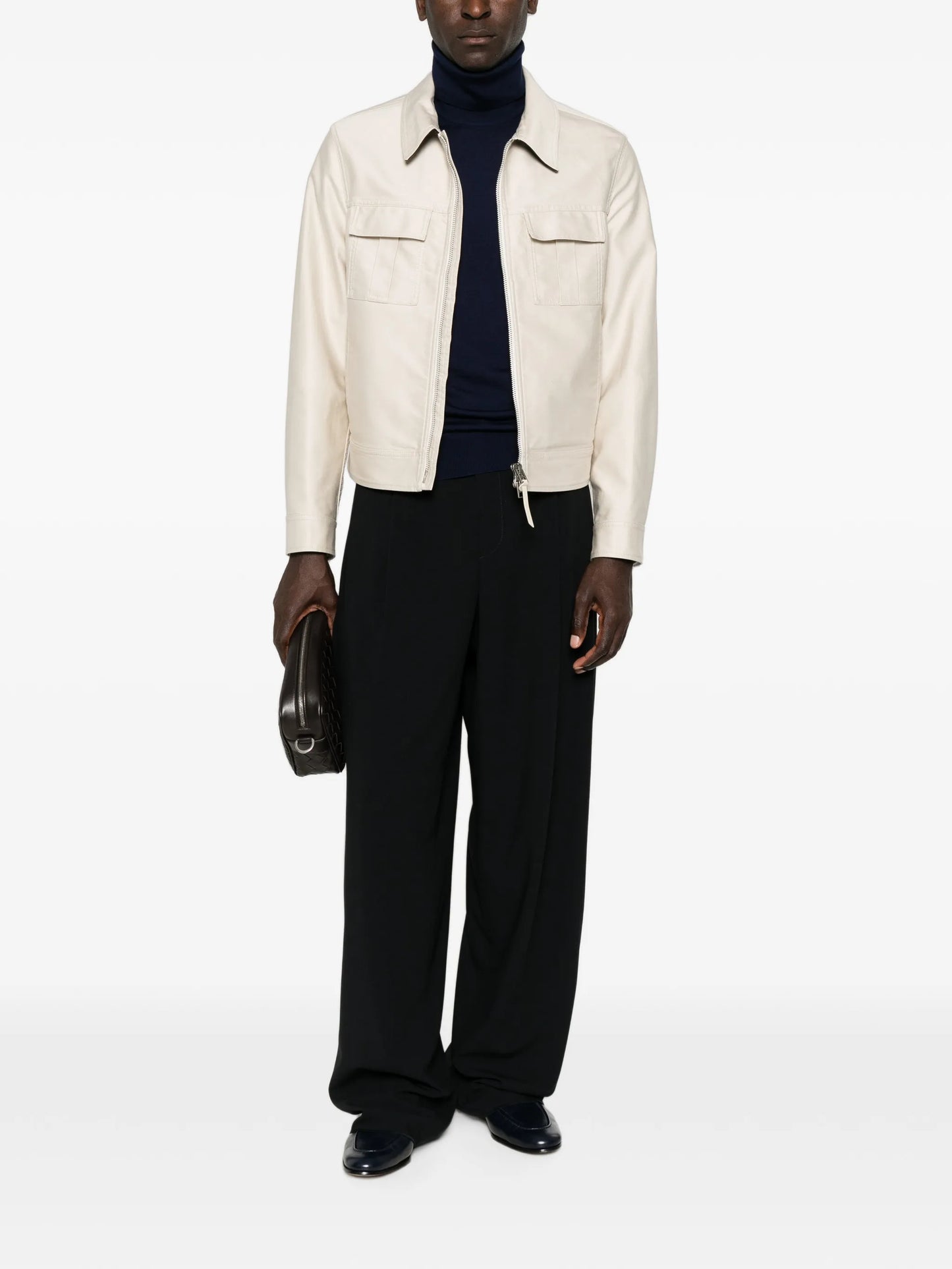 point-collar overshirt