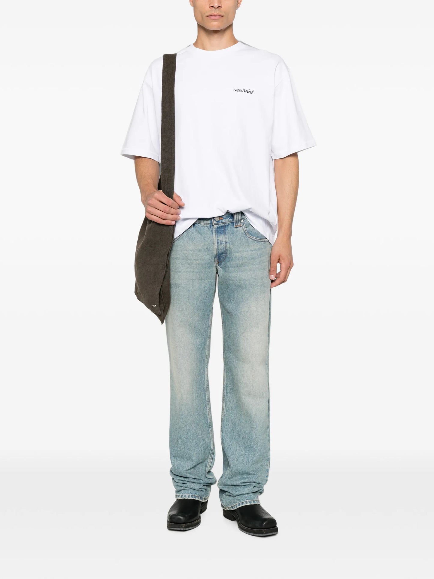 logo-embroidered T-shirt
